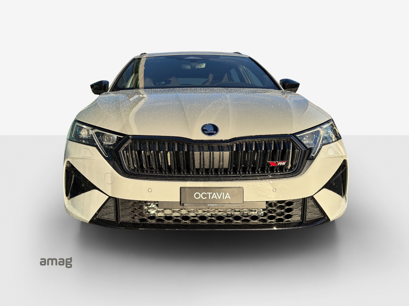 SKODA Octavia Combi 2.0 TSI DSG RS-image-4