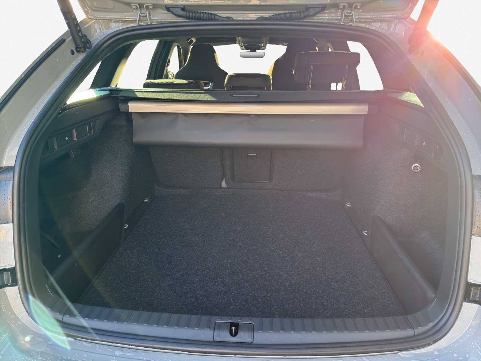 SKODA Octavia Combi 2.0 TSI DSG RS-image-10
