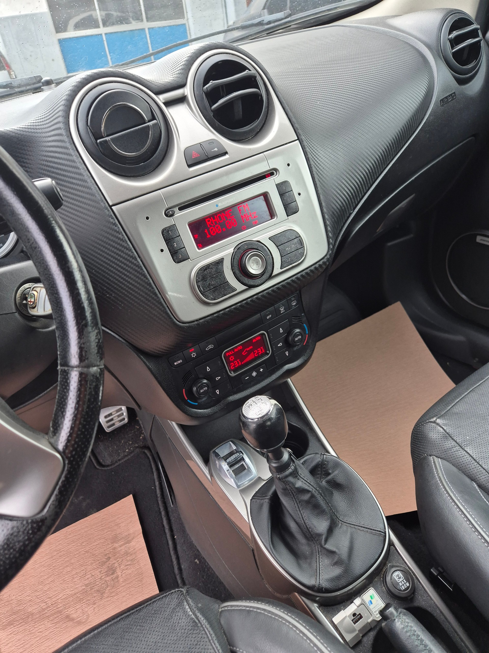 ALFA ROMEO MiTo 1.4 TB Distinctive-image-10