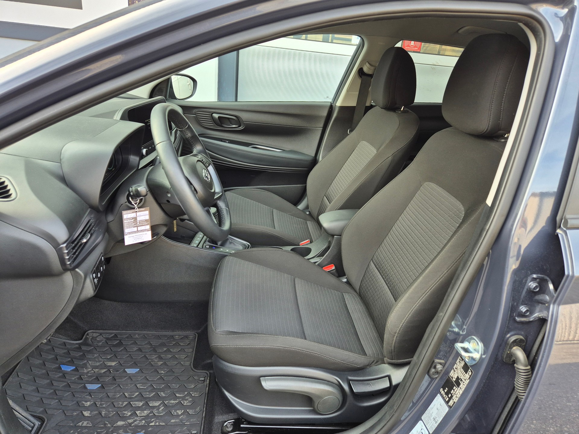 HYUNDAI i20 1.0 T-GDi Amplia DCT-image-9