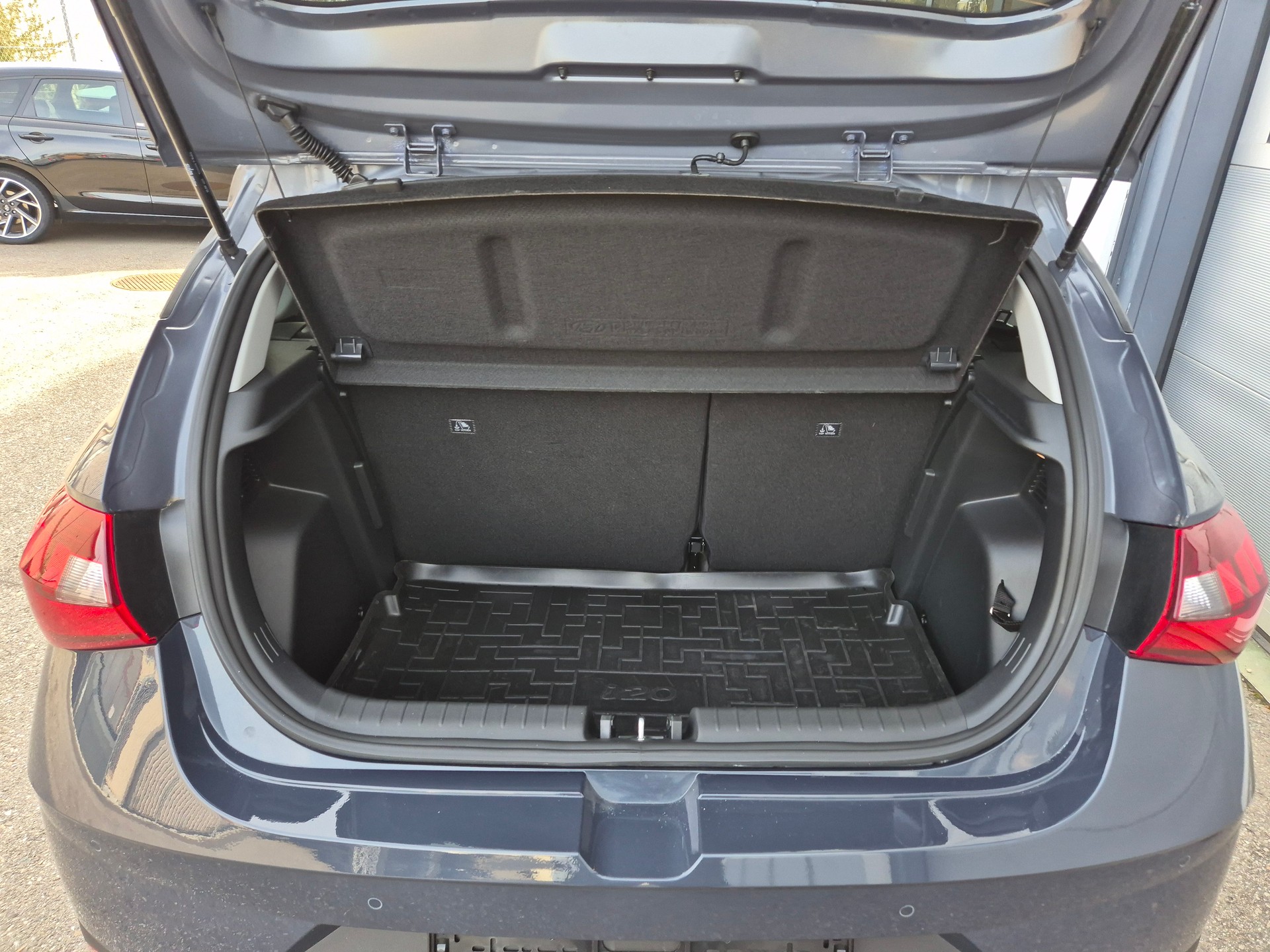 HYUNDAI i20 1.0 T-GDi Amplia DCT-image-7