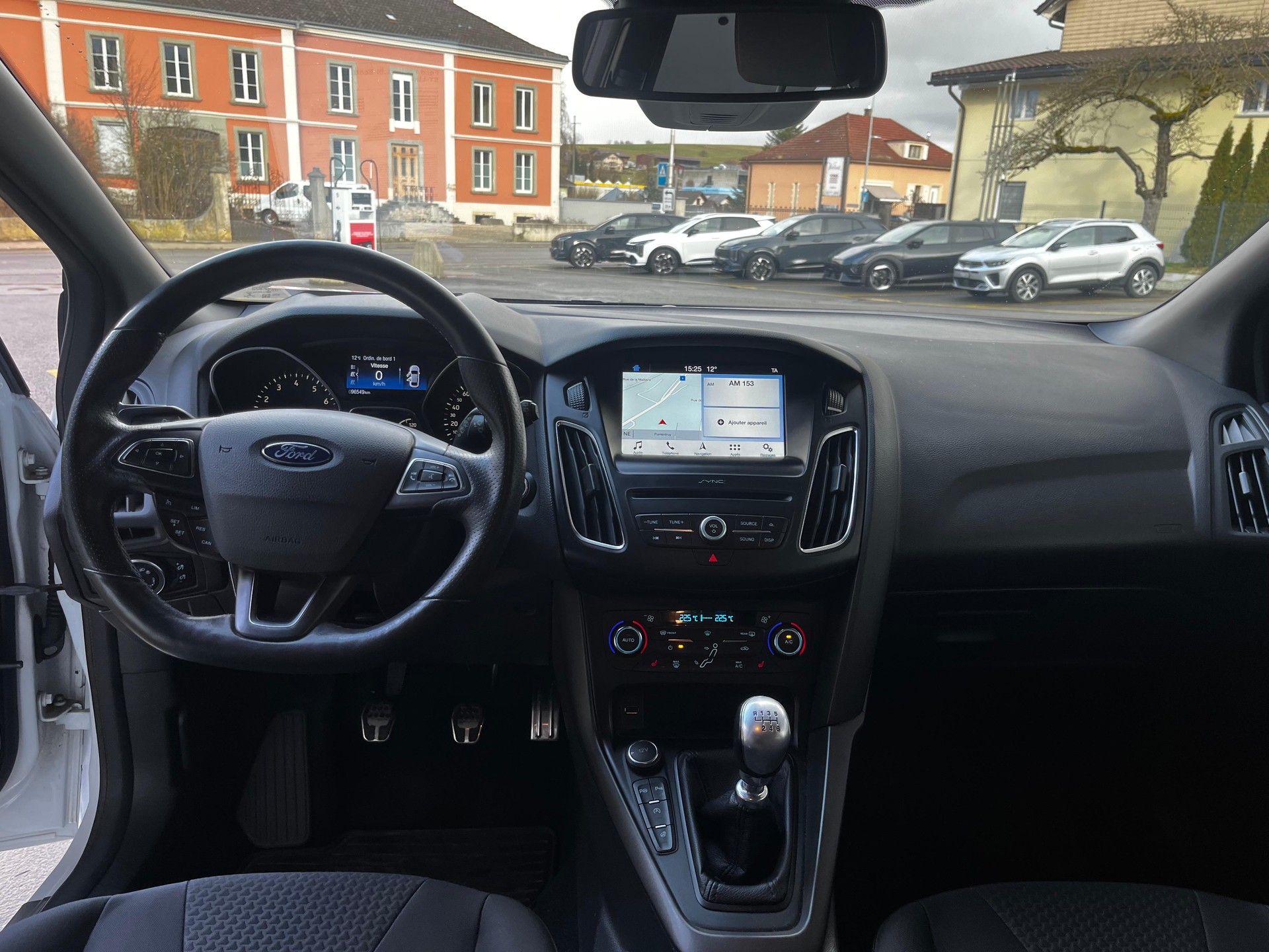 FORD Focus 1.0i EcoB 125 ST-Line-image-5