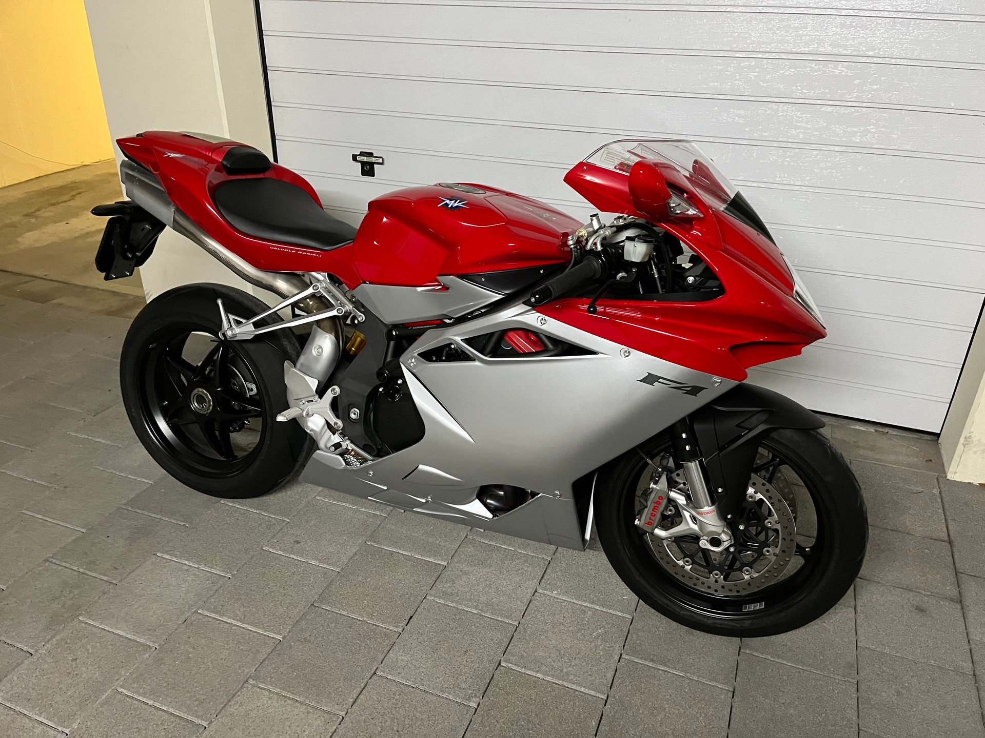 MV AGUSTA F4 1000