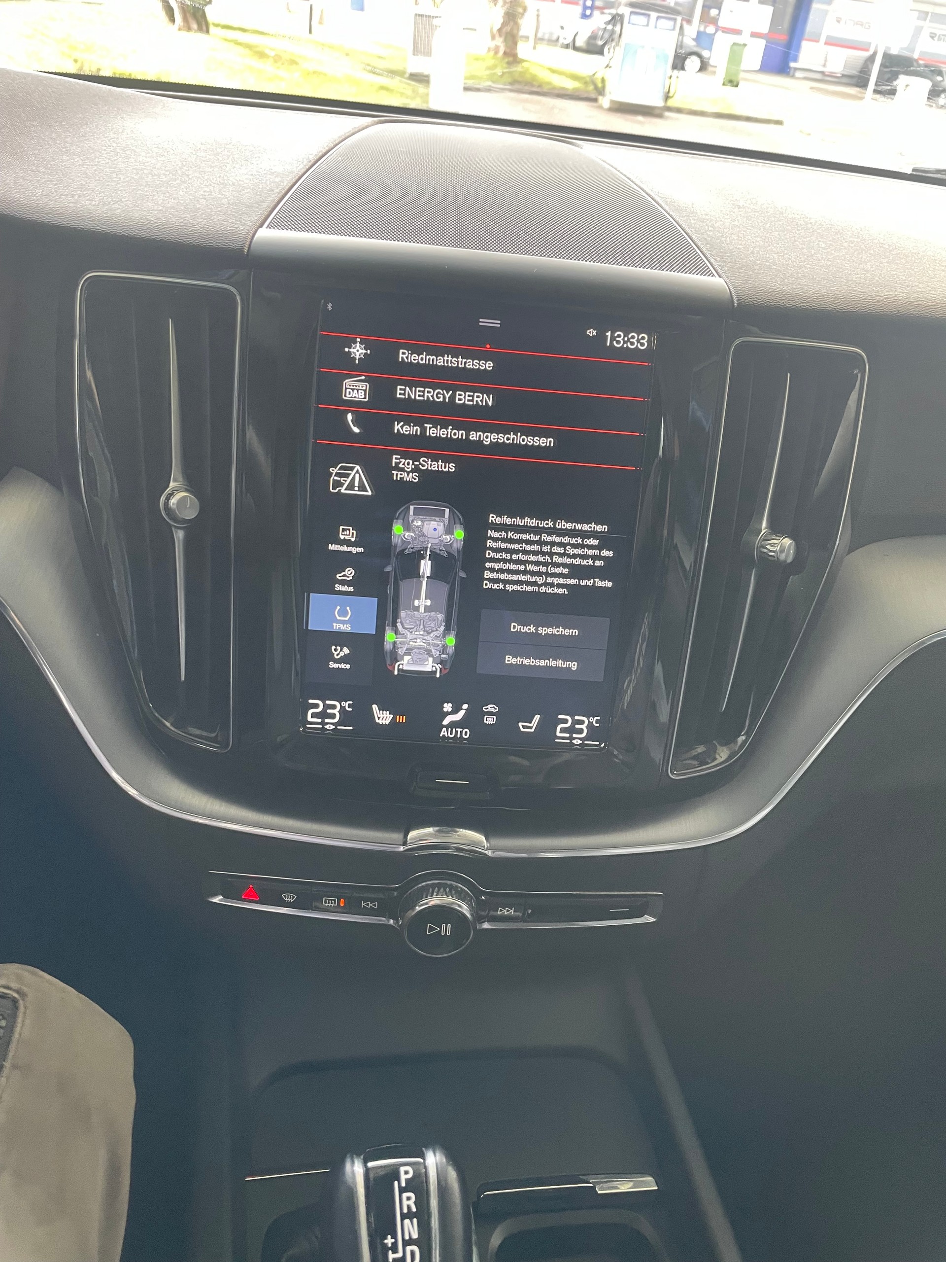 VOLVO XC60 D4 AWD Momentum Geartronic-image-7