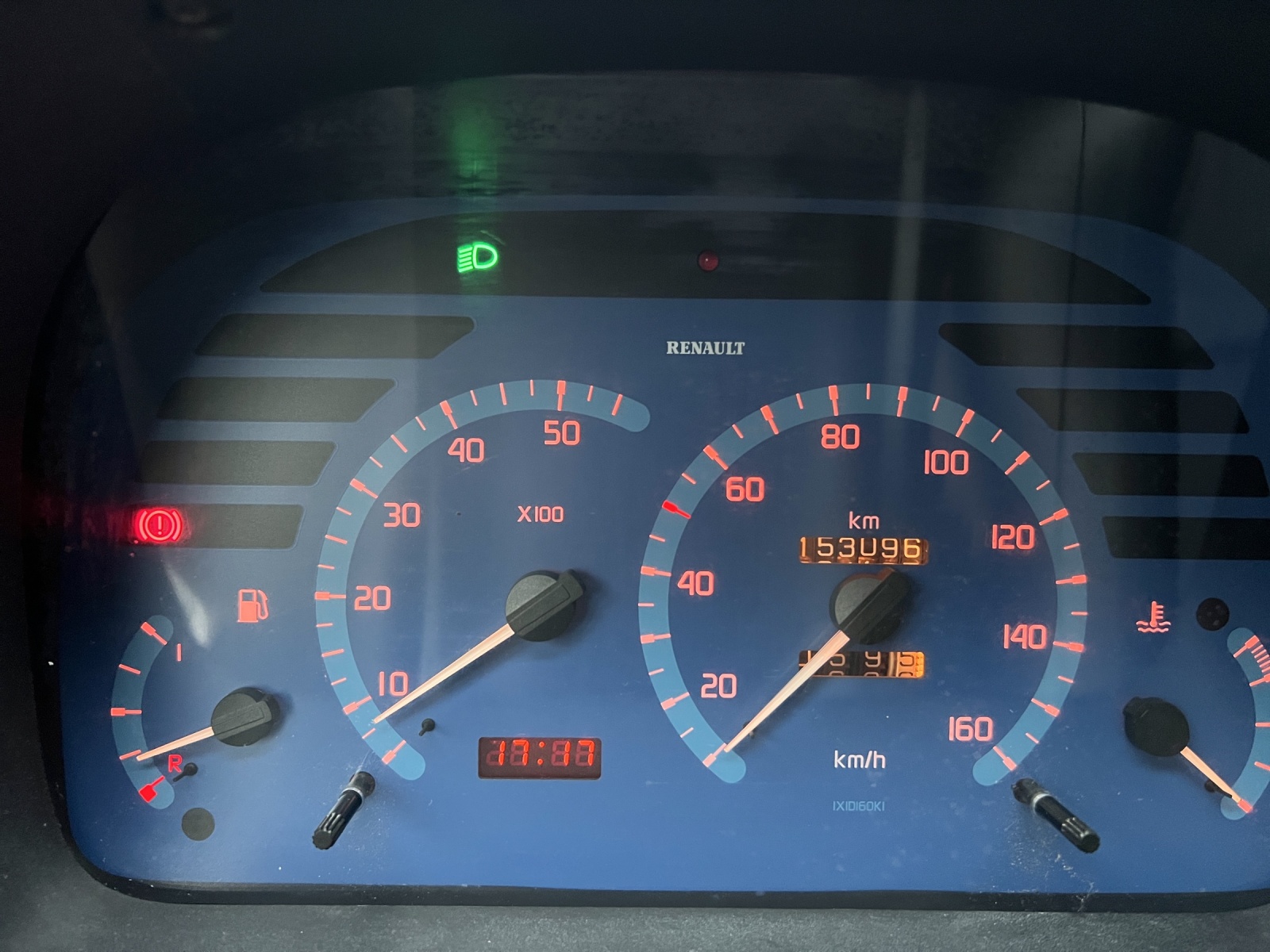 RENAULT T33-115 2.8TD FLT22-image-21