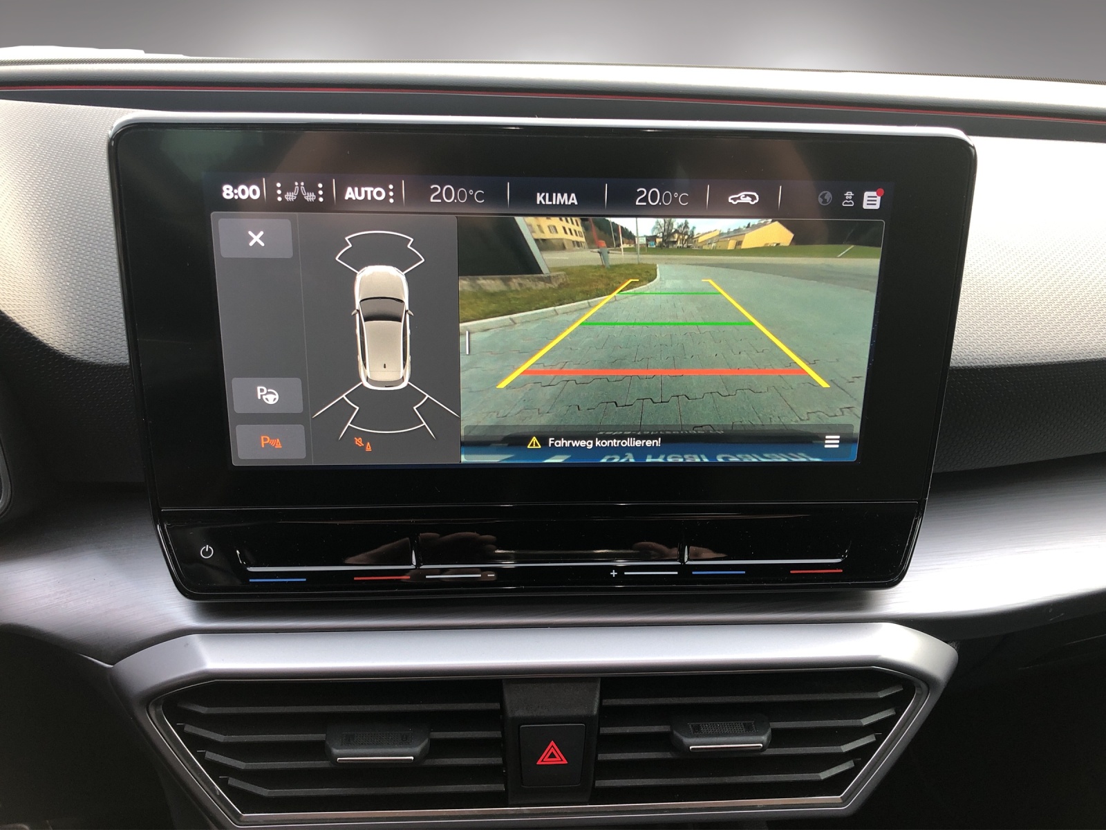 SEAT Leon 1.5 eTSI mHEV DSG FR-image-13