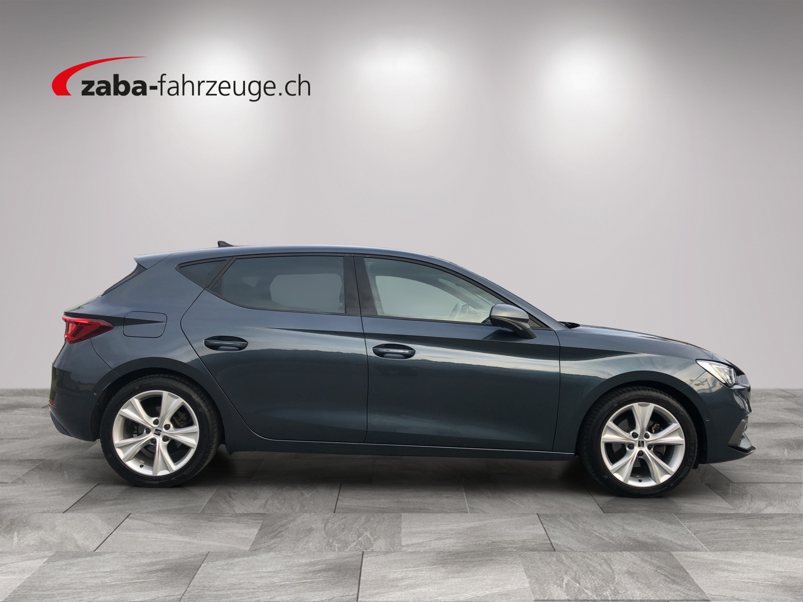 SEAT Leon 1.5 eTSI mHEV DSG FR-image-5