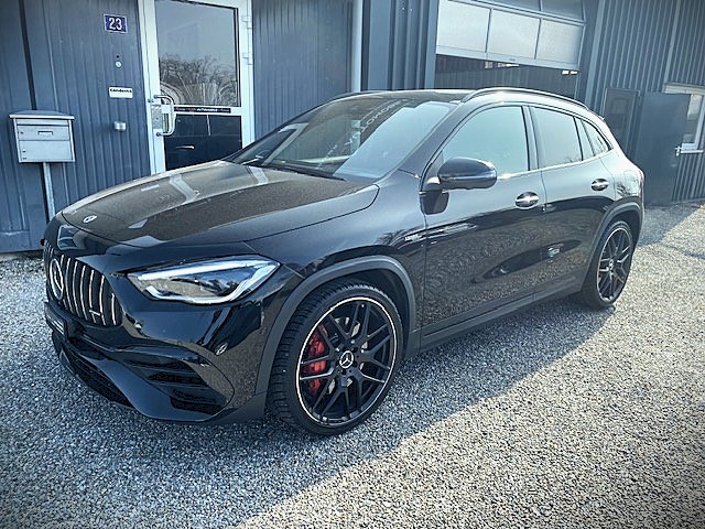 MERCEDES-BENZ GLA 45 S AMG 4matic-showroom-element-1