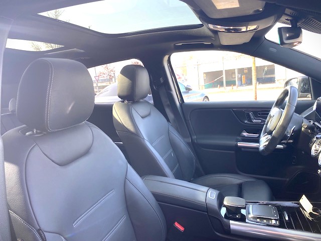 MERCEDES-BENZ GLA 45 S AMG 4matic-image-13