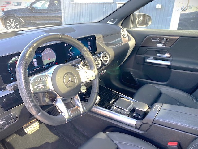 MERCEDES-BENZ GLA 45 S AMG 4matic-image-7