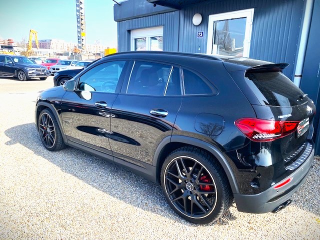 MERCEDES-BENZ GLA 45 S AMG 4matic-image-4