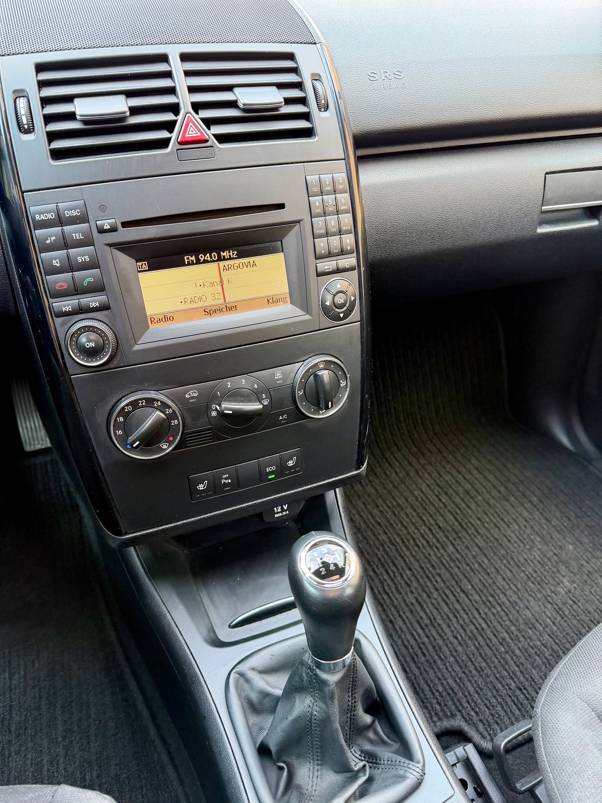 MERCEDES-BENZ A 160 (150) BlueEfficiency Classic-image-9