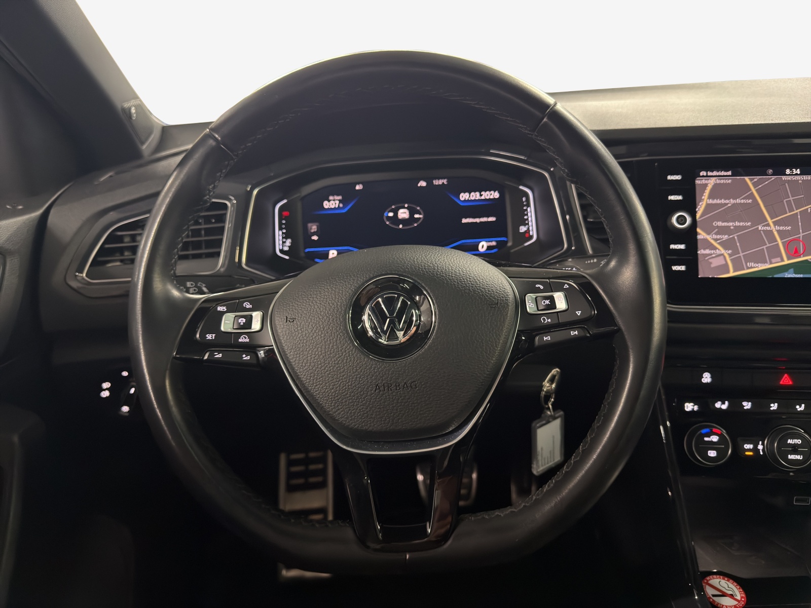VW T-Roc 2.0 TSI Sport DSG 4Motion-image-9