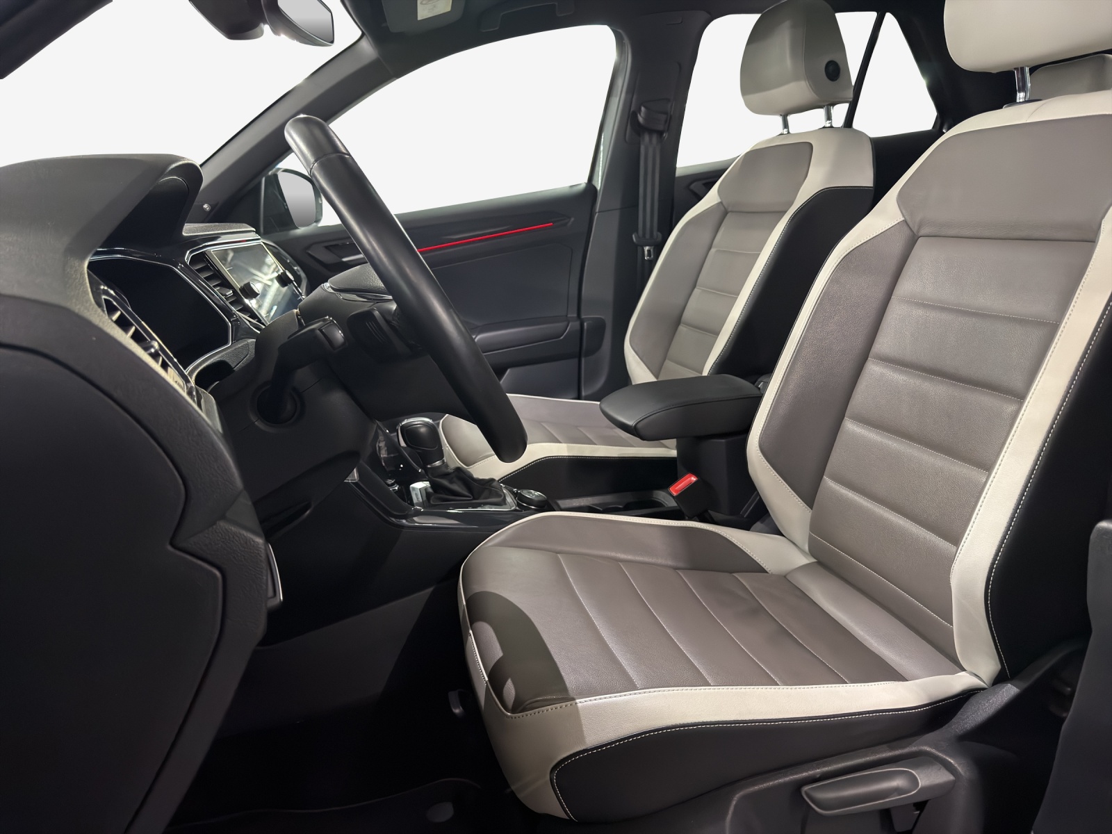 VW T-Roc 2.0 TSI Sport DSG 4Motion-image-7