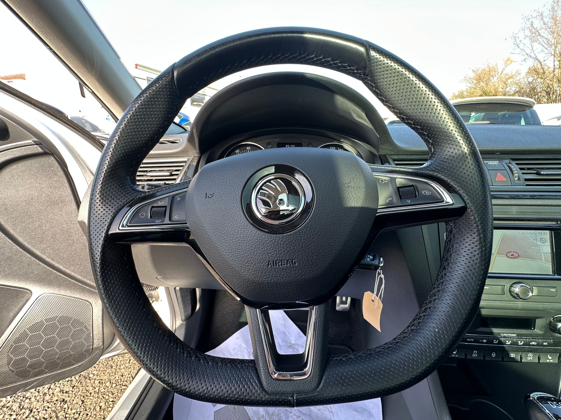 SKODA Rapid Spaceback 1.4 TSI Ambition DSG-image-16