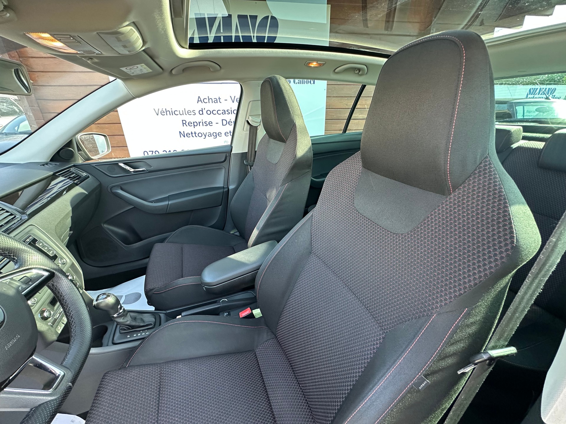 SKODA Rapid Spaceback 1.4 TSI Ambition DSG-image-14