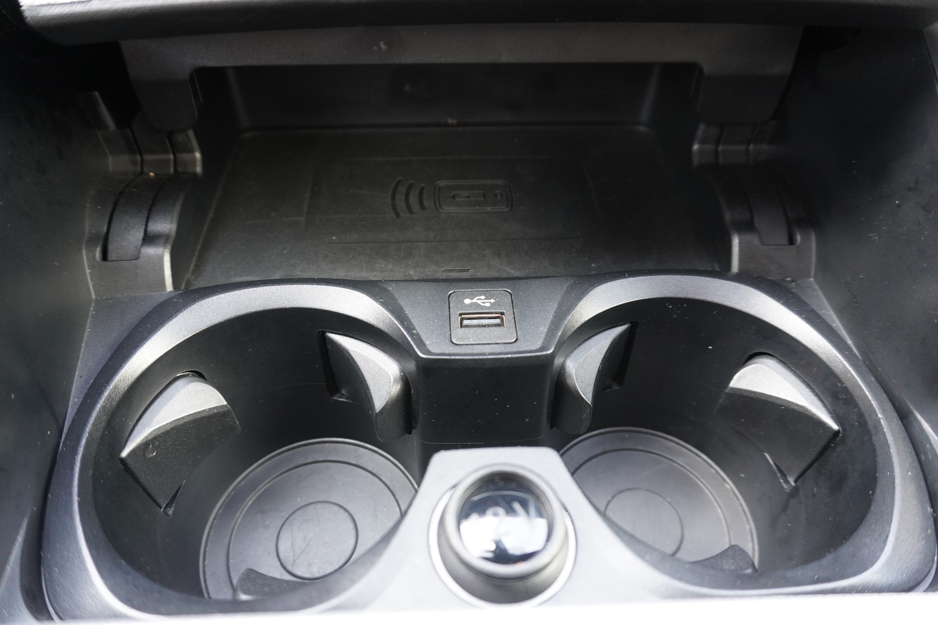 BMW 220d-image-16