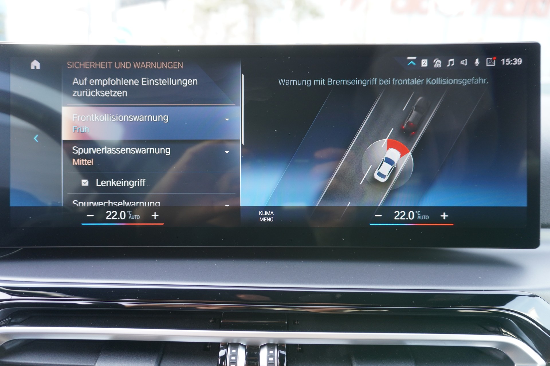 BMW 220d-image-32
