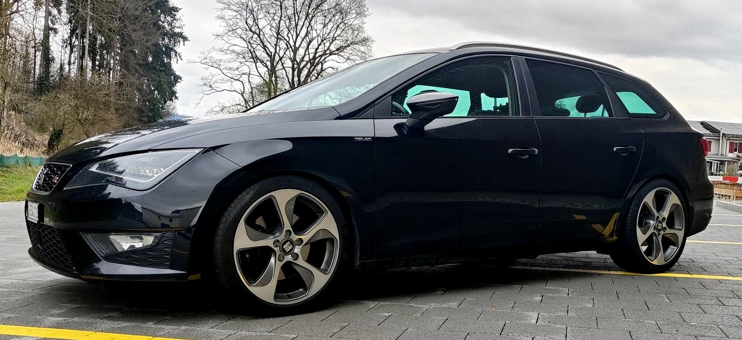 SEAT Leon ST 1.8 TSI FR Viva DSG-image-4