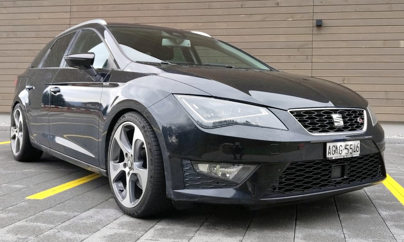 SEAT Leon ST 1.8 TSI FR Viva DSG-image-0