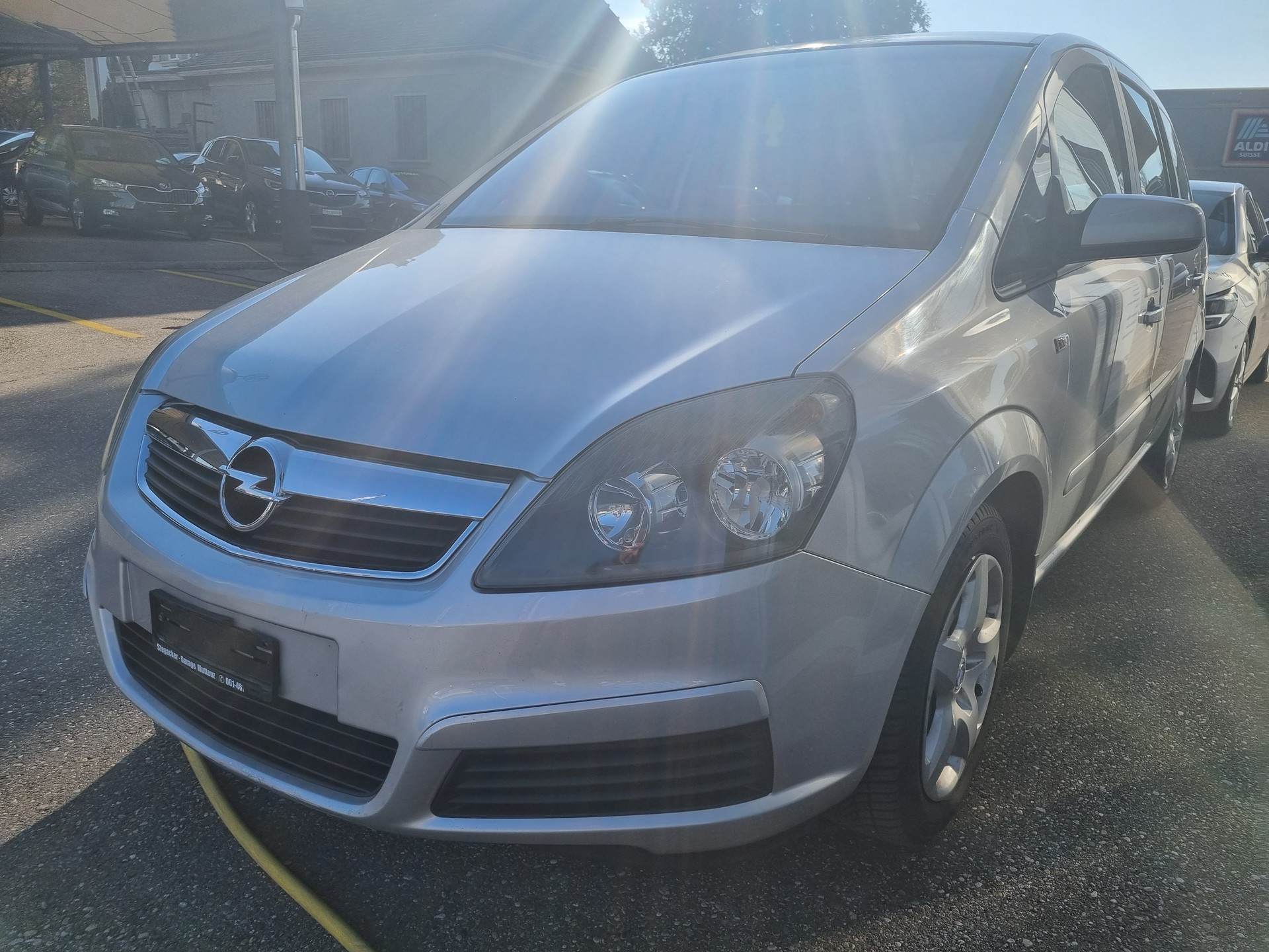 OPEL Zafira 2.2i 16V Enjoy-image-2