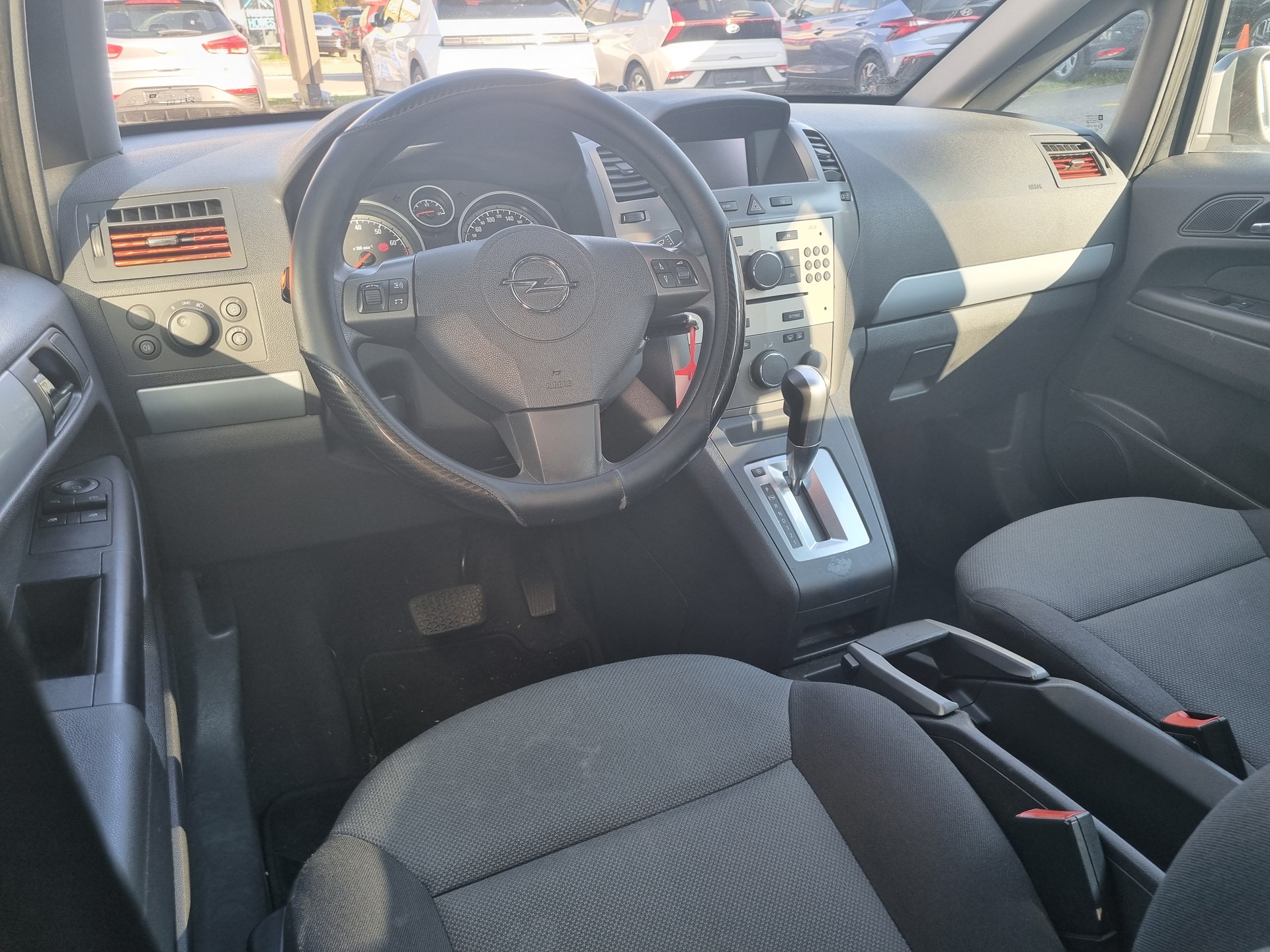 OPEL Zafira 2.2i 16V Enjoy-image-9