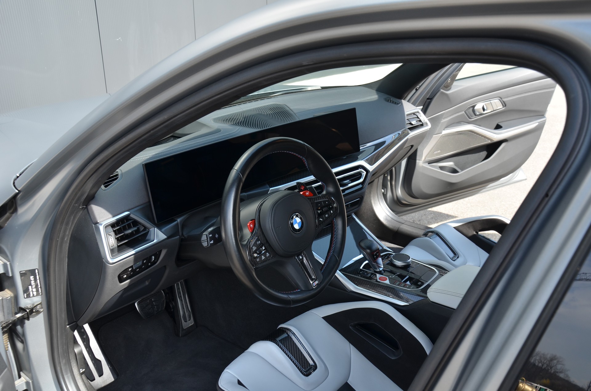 BMW M3 Competition M xDrive-image-21