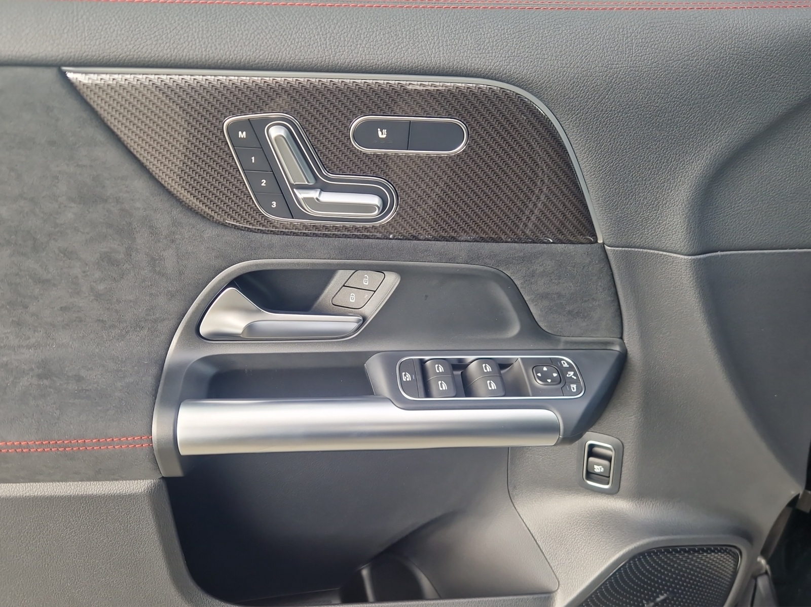 Image MERCEDES-BENZ GLA-220 GLA 220 4Matic 8G-DCT