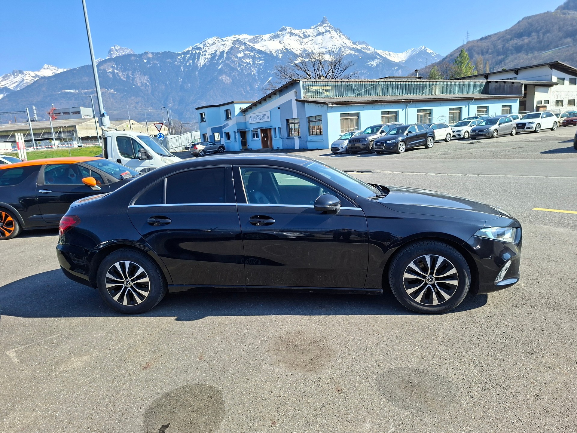 MERCEDES-BENZ A 180 d Progressive 7G-DCT-image-1