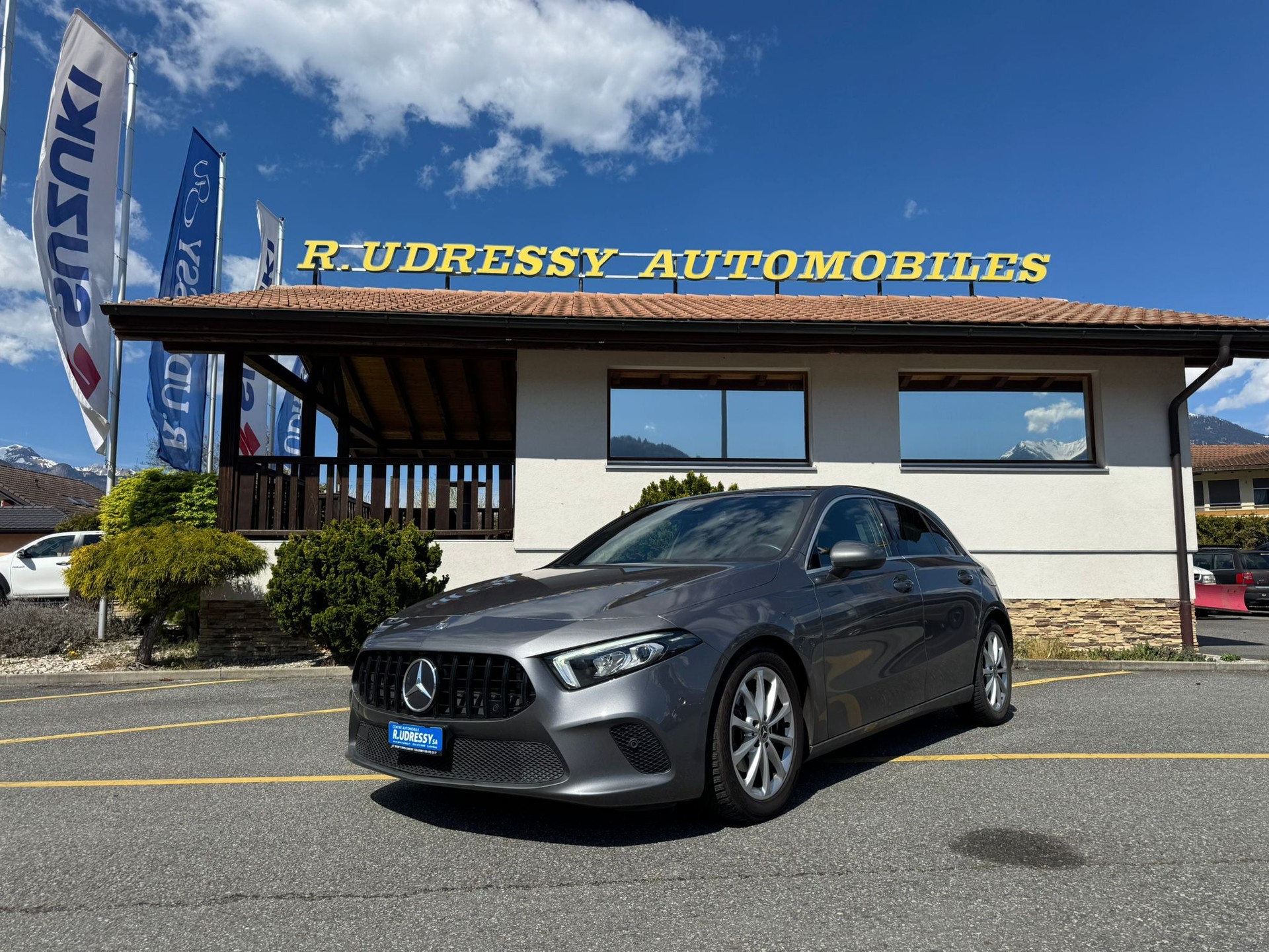MERCEDES-BENZ A 180 Progressive 7G-DCT-image-0