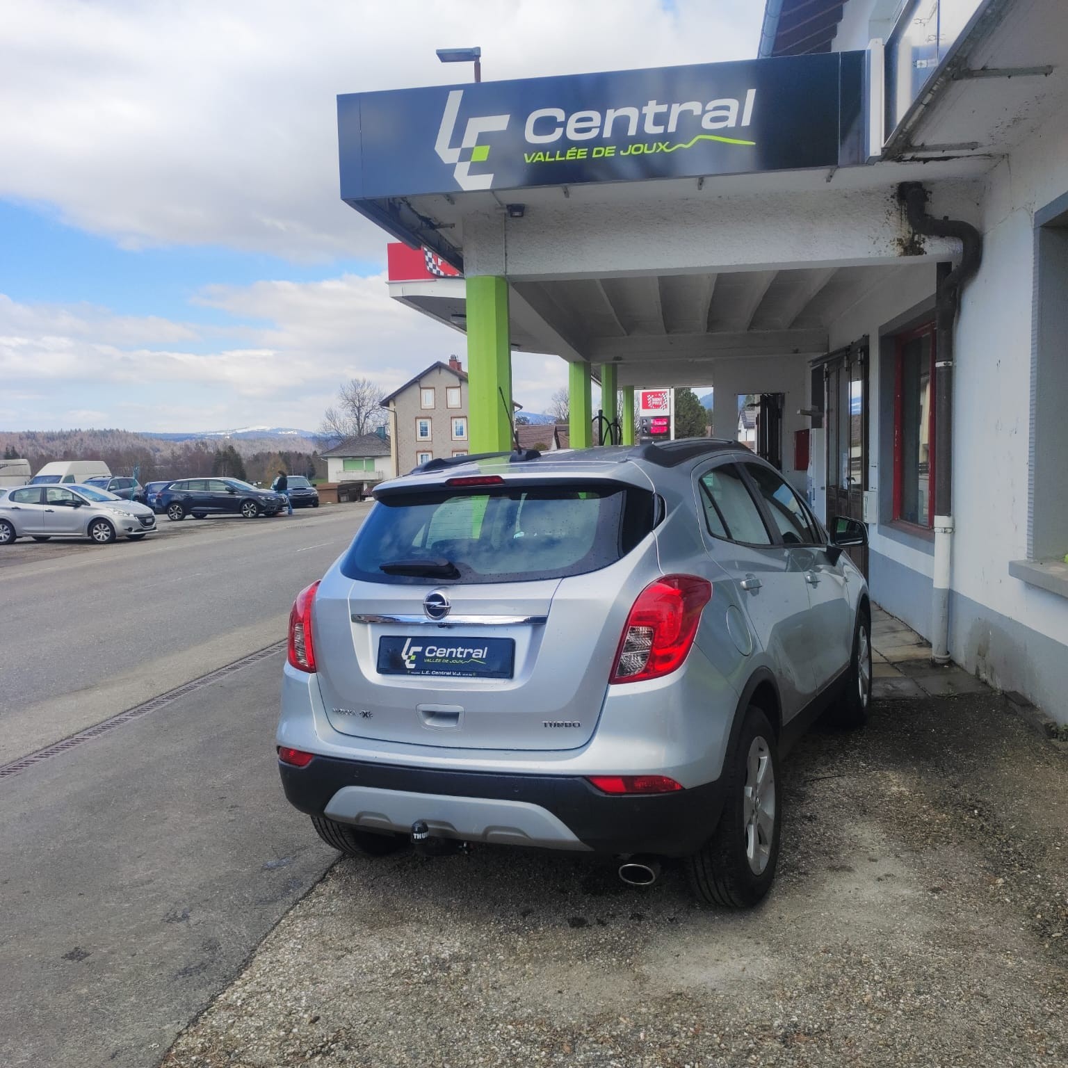 OPEL Mokka X 1.4i 16V Turbo Enjoy 4WD Automatik-image-3