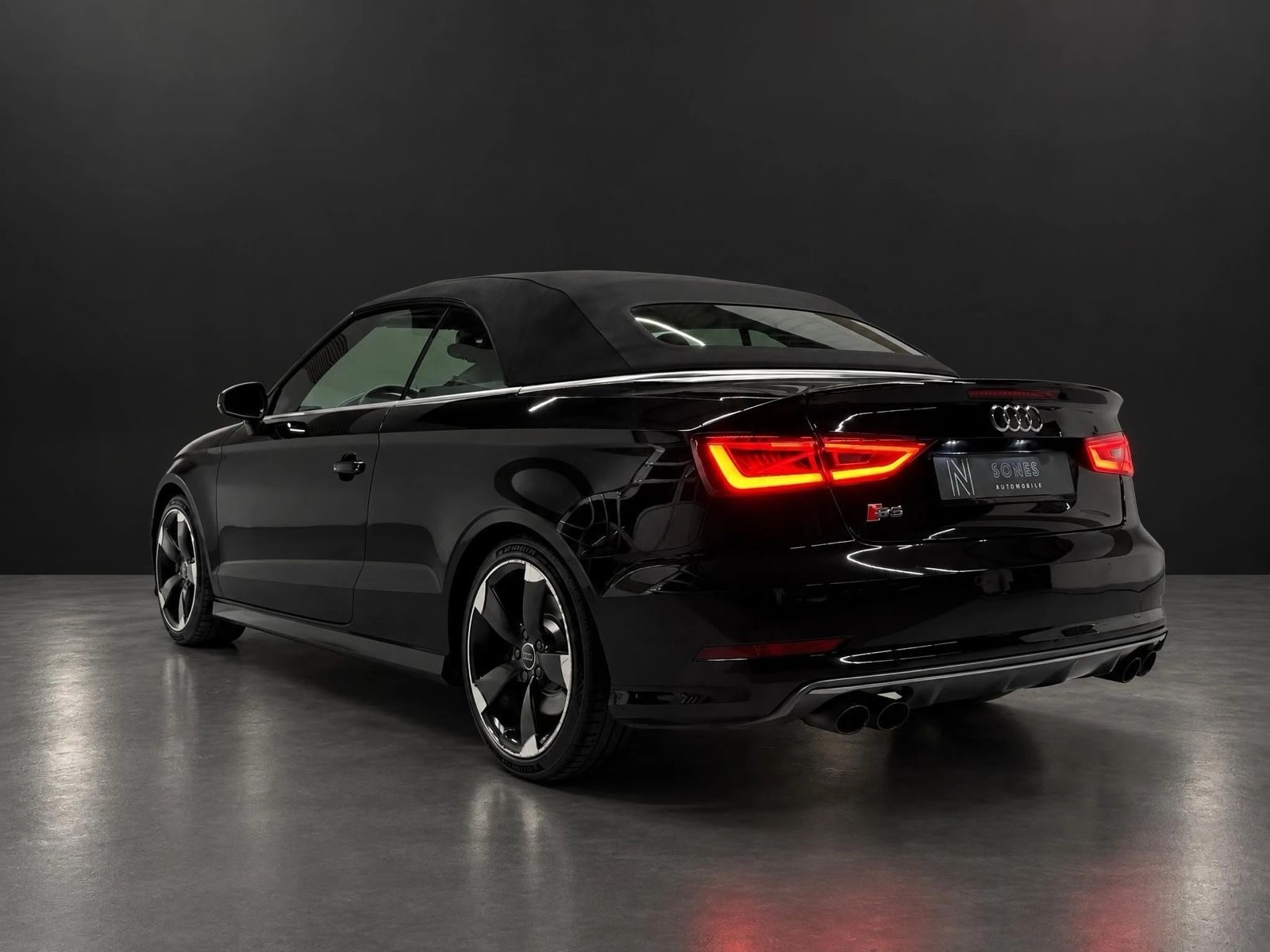 AUDI S3 Cabrio 2.0 TFSI quattro S-tronic Ab MFK & Service-image-5