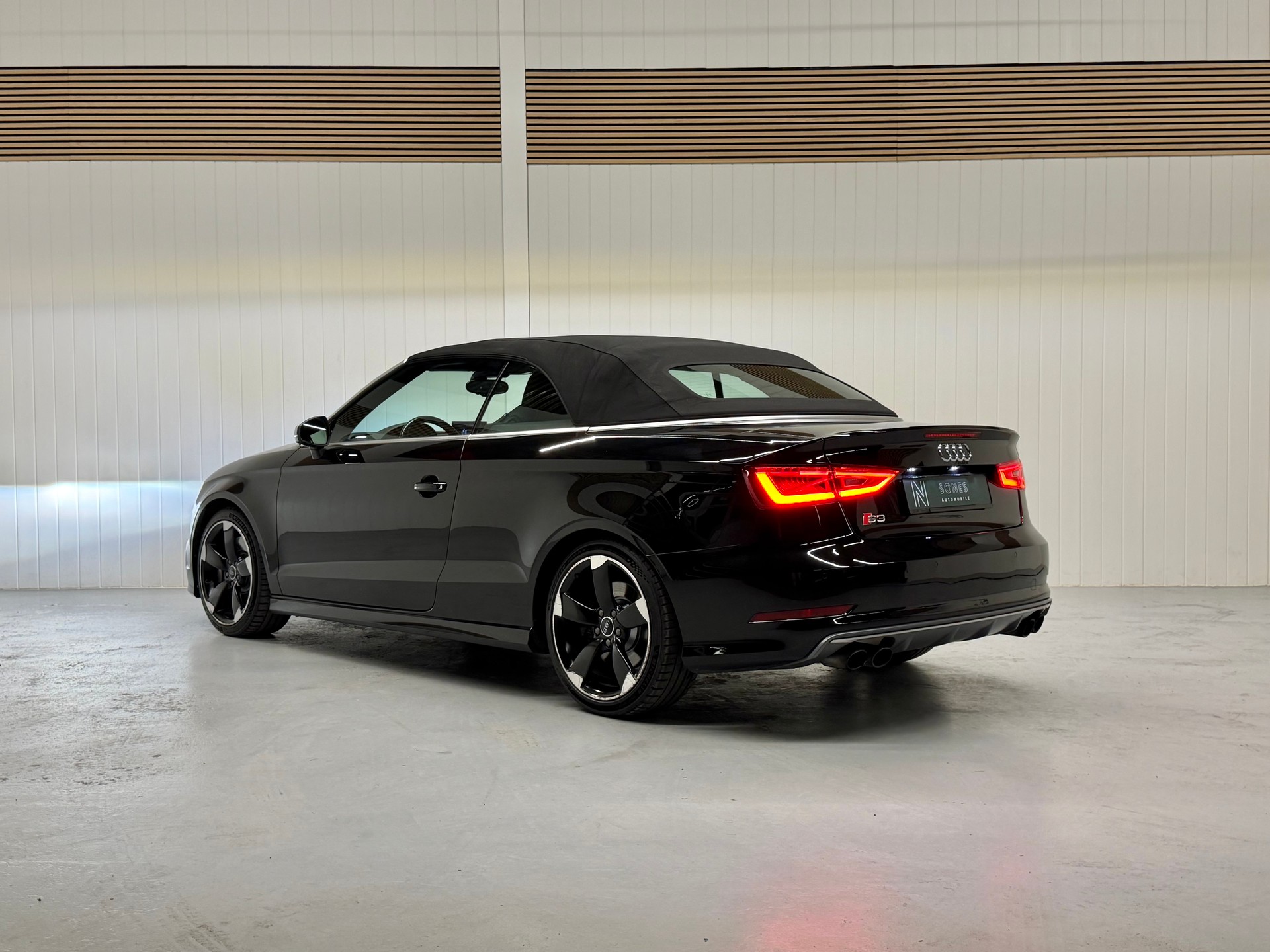 AUDI S3 Cabrio 2.0 TFSI quattro S-tronic Ab MFK & Service-image-5
