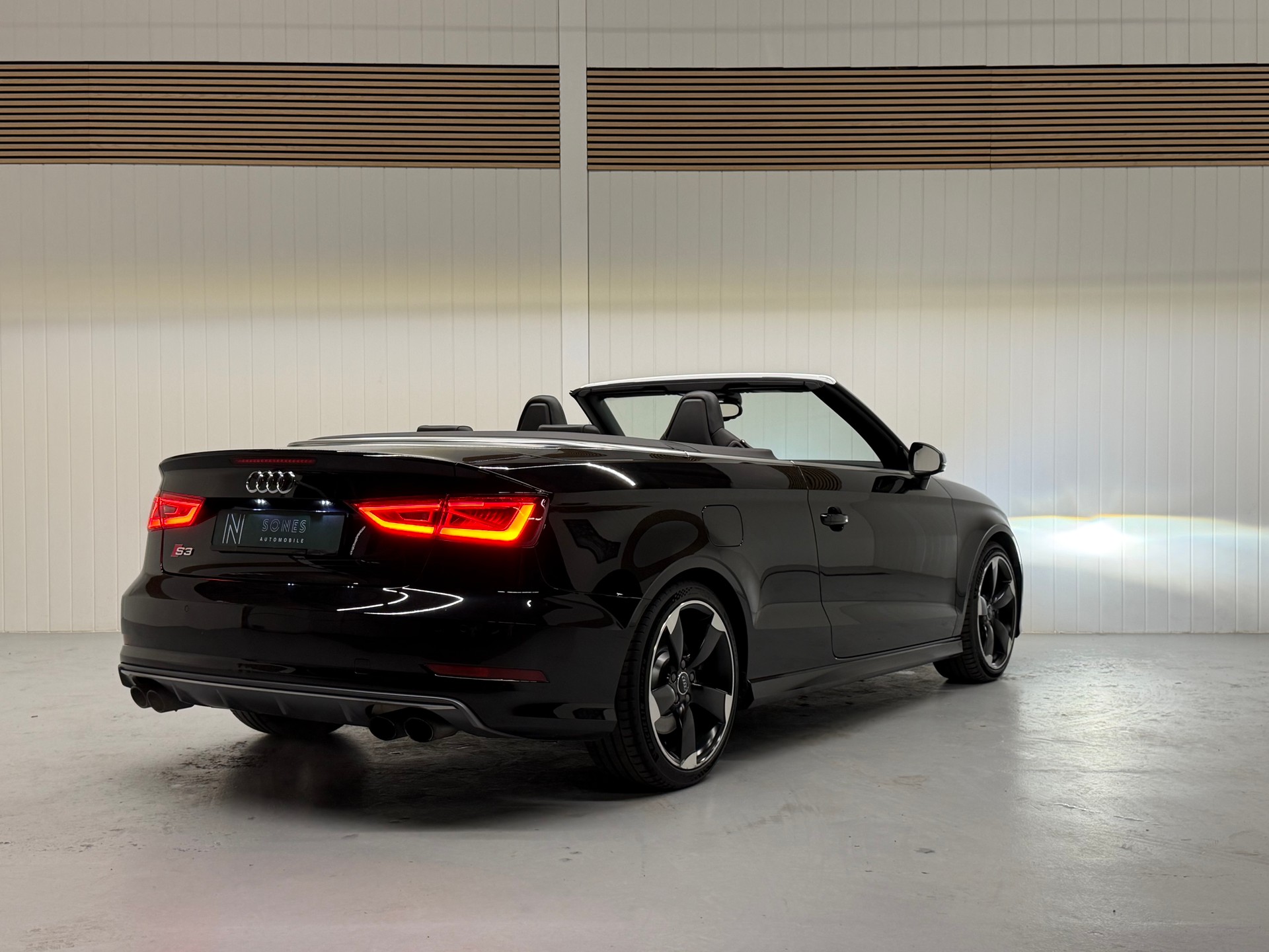AUDI S3 Cabrio 2.0 TFSI quattro S-tronic Ab MFK & Service-image-7
