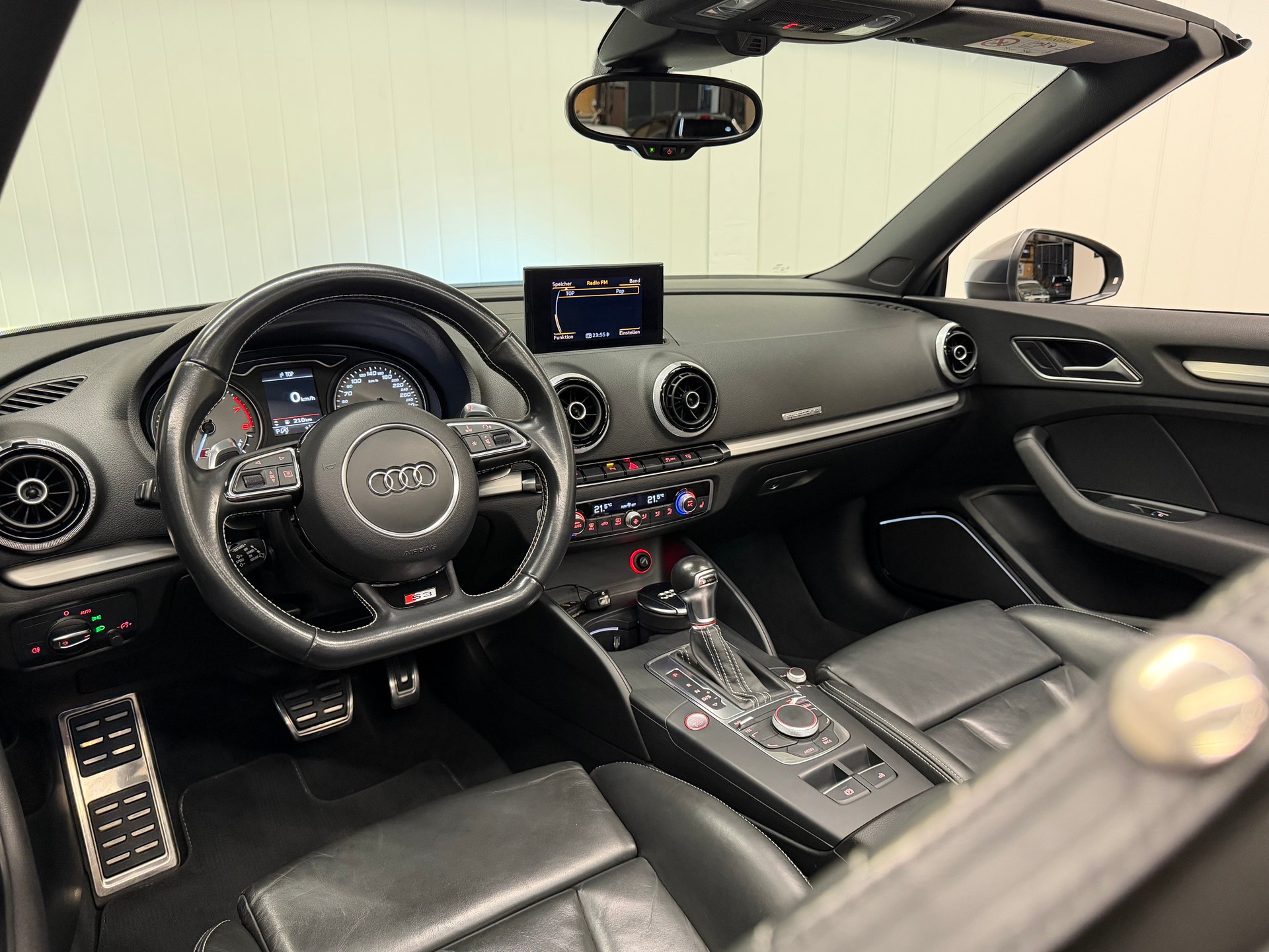 AUDI S3 Cabrio 2.0 TFSI quattro S-tronic Ab MFK & Service-image-15