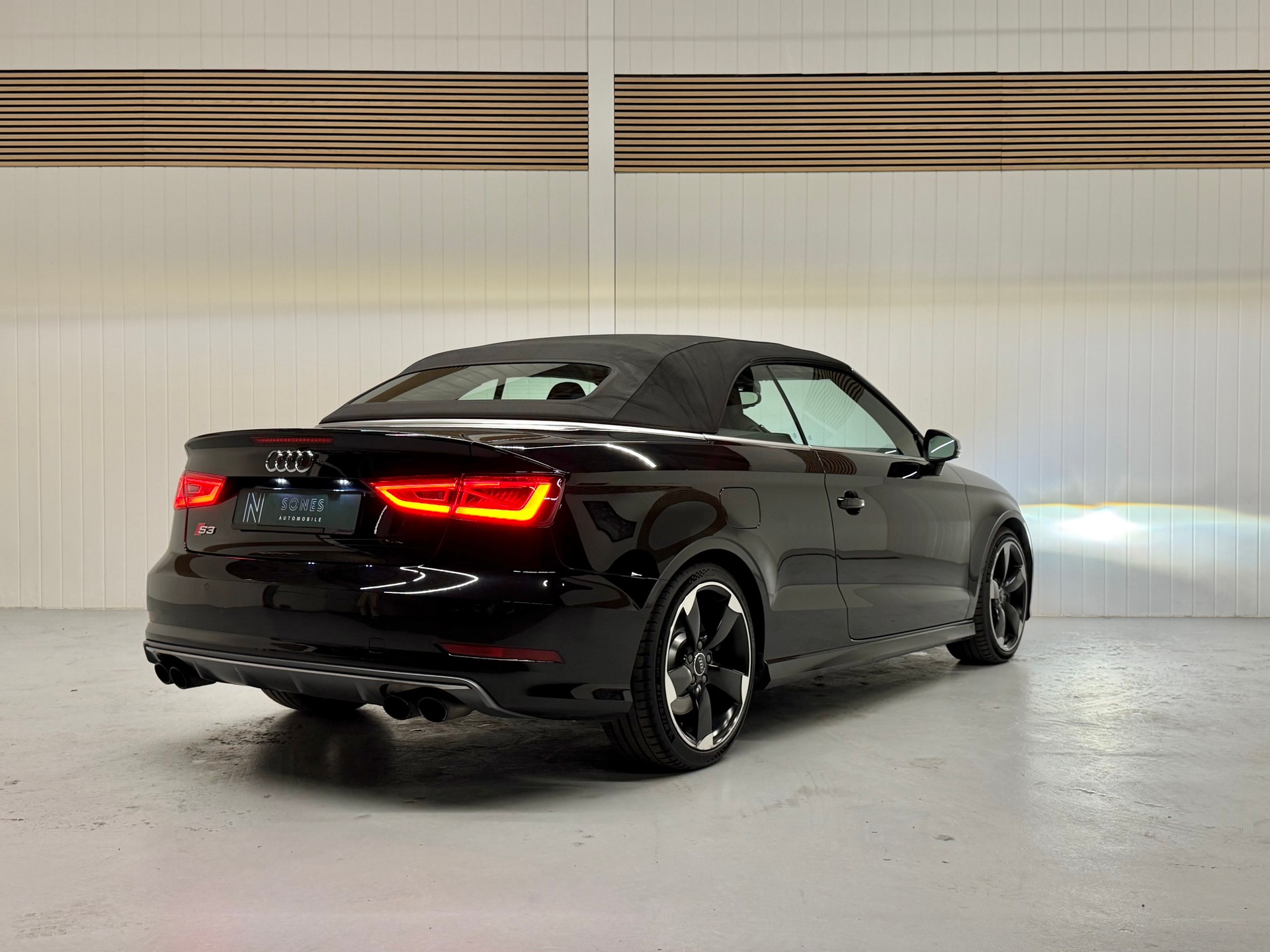 AUDI S3 Cabrio 2.0 TFSI quattro S-tronic Ab MFK & Service-image-8