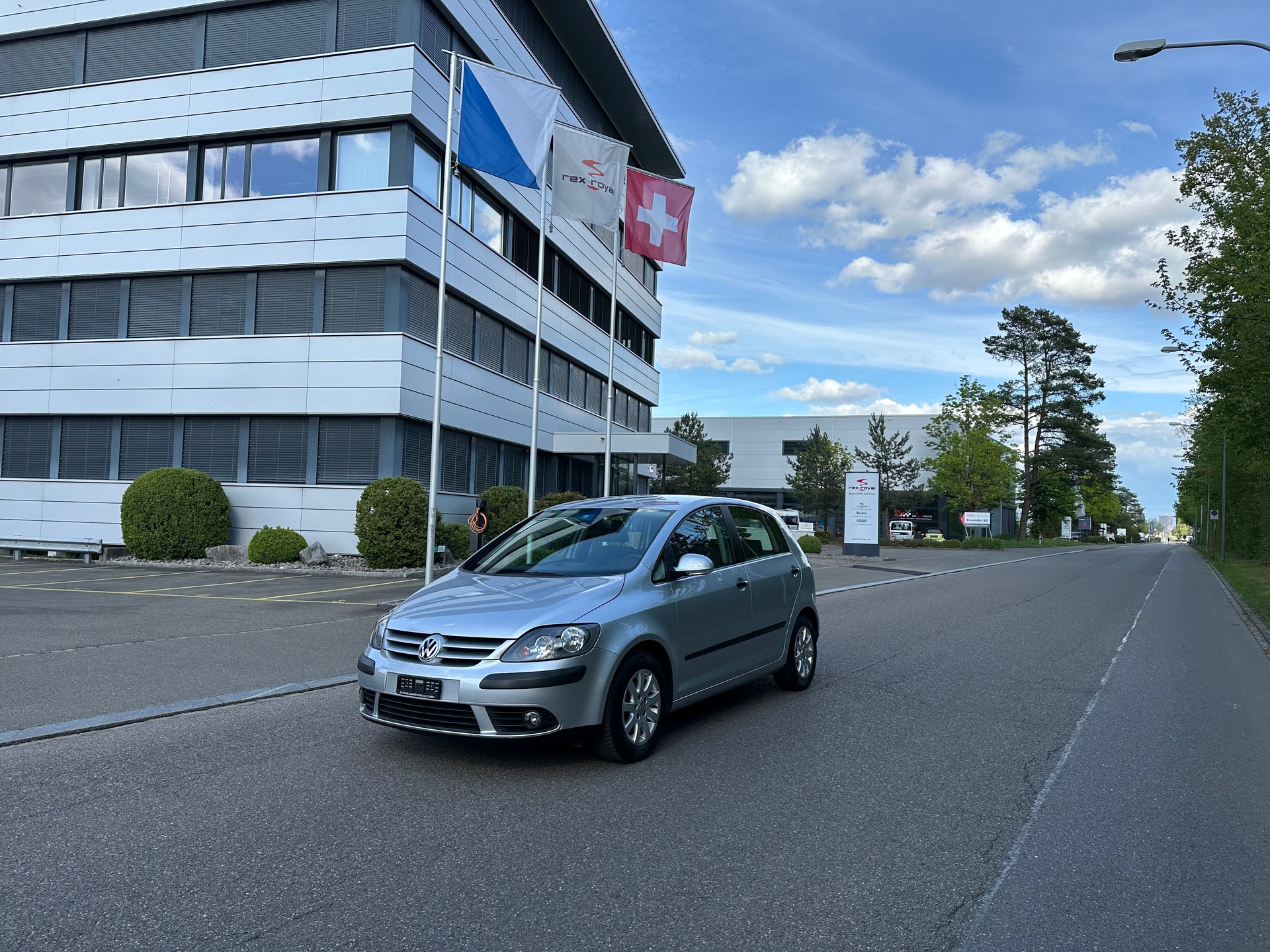 VW Golf Plus 1.6 FSI Comfortline-image-15
