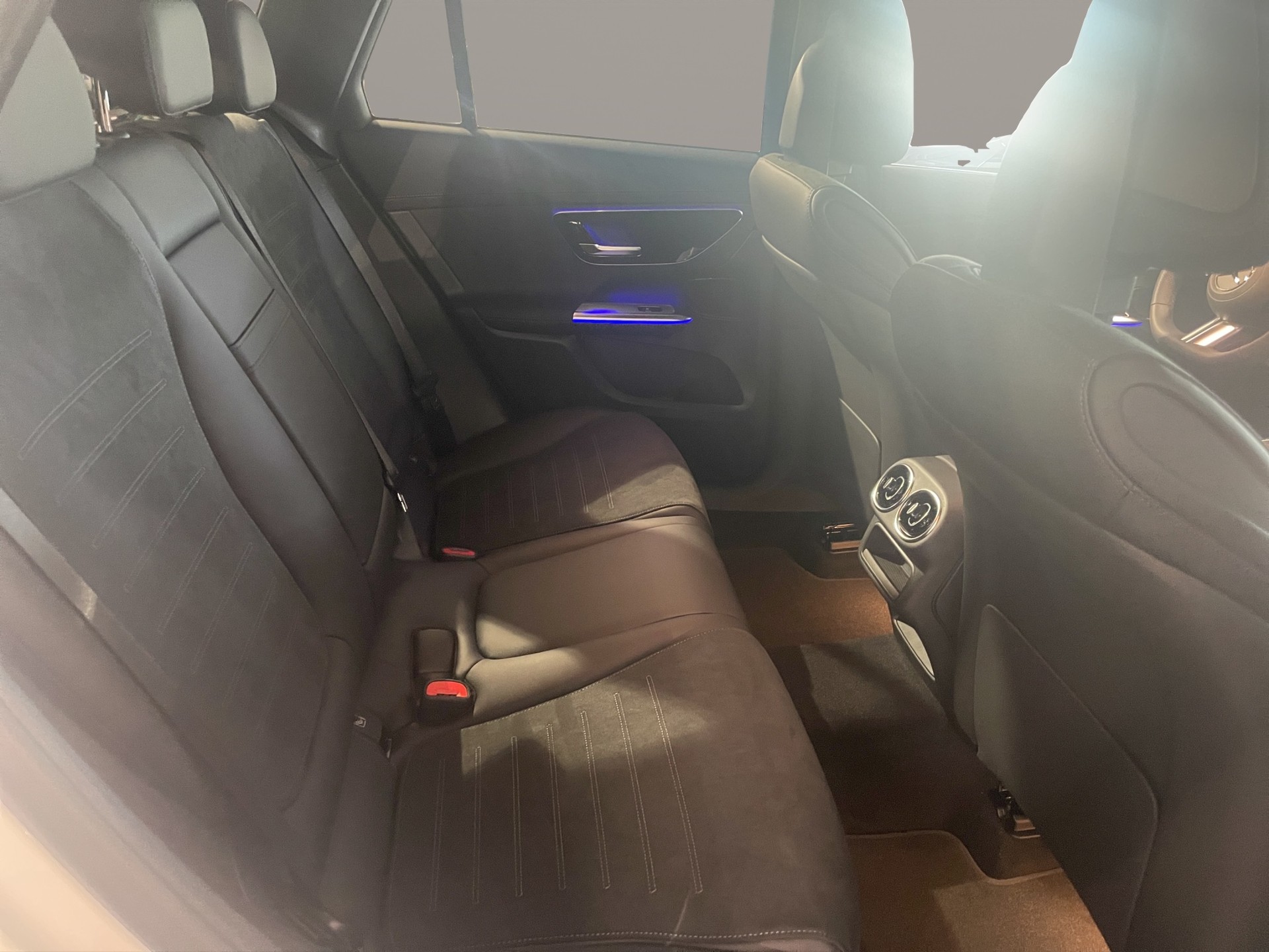 MERCEDES-BENZ GLC 220 d 4Matic 9G-Tronic-image-9