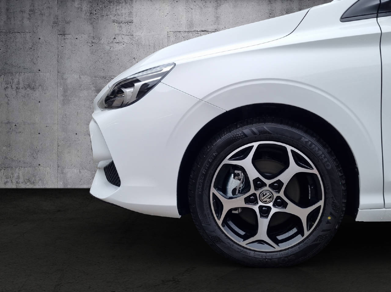 MG 3 1.5 Hybrid Luxury-image-9