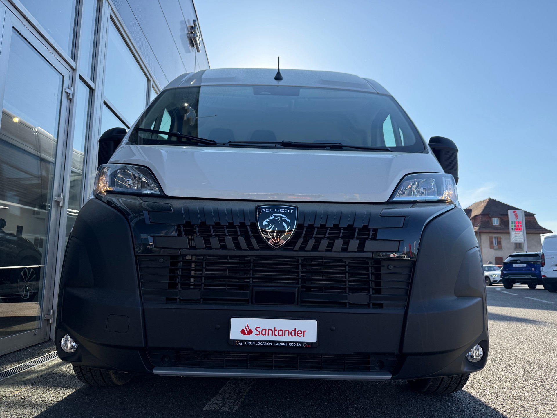 PEUGEOT Boxer 2.2 HDI 335 L2H2 EAT8-showroom-element-1