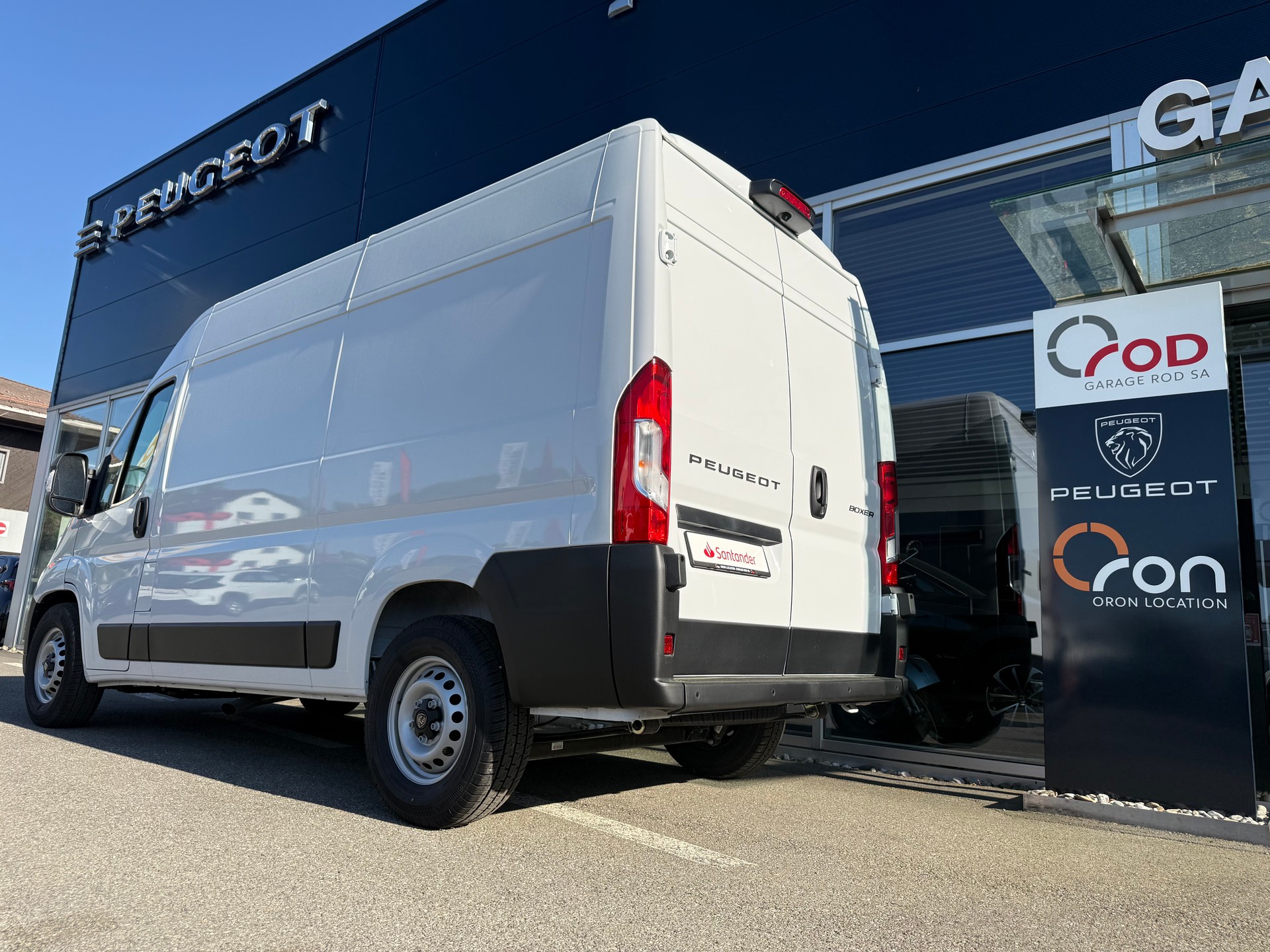 PEUGEOT Boxer 2.2 HDI 335 L2H2 EAT8-image-6