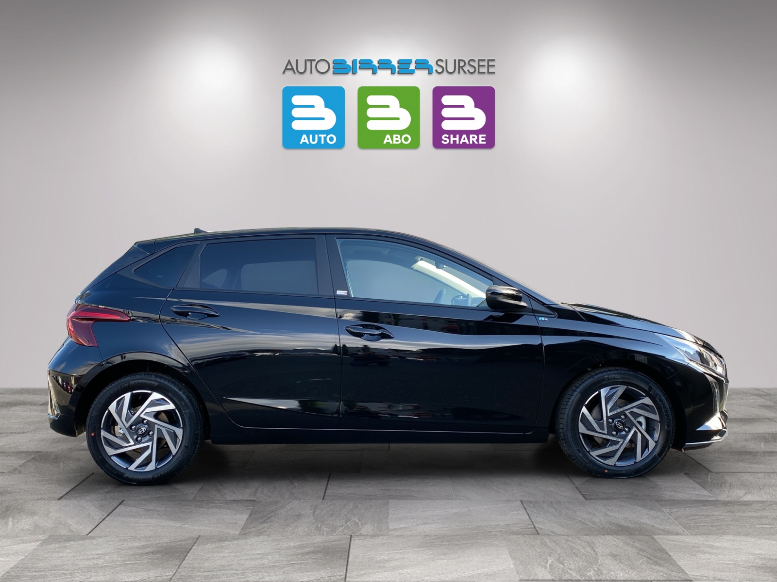HYUNDAI i20 1.0 T-GDi Amplia-image-3