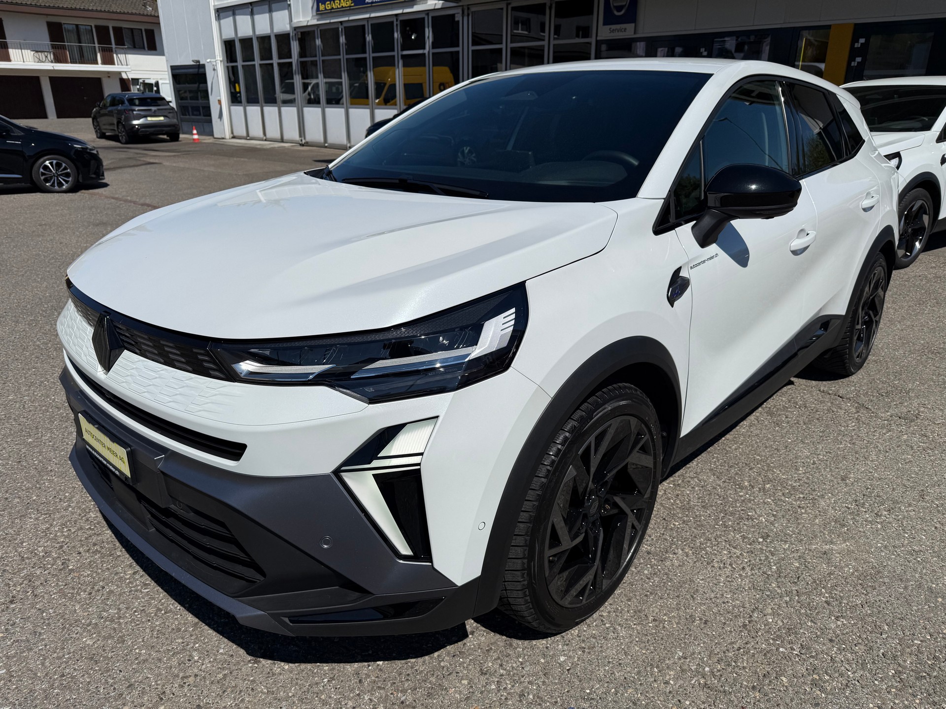 RENAULT Symbioz 1.6 E-Tech Esprit Alpine-showroom-element-1