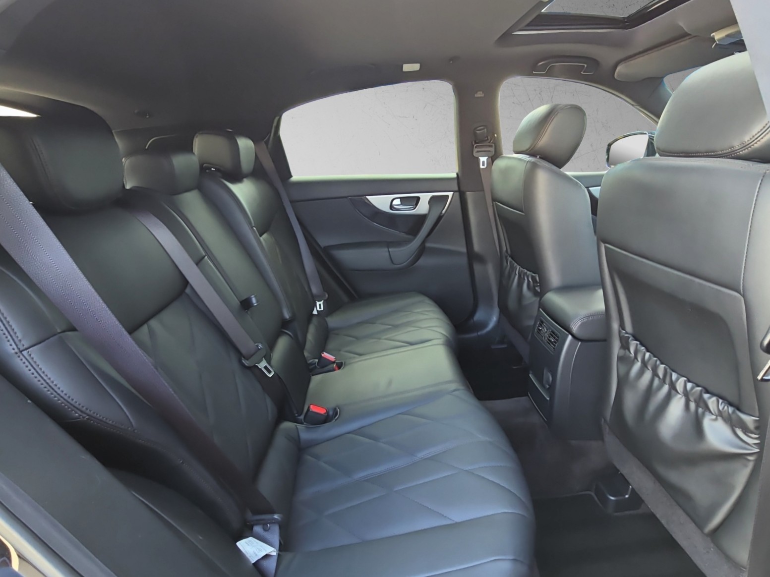 INFINITI FX30d S Premium AWD Automatic-image-15