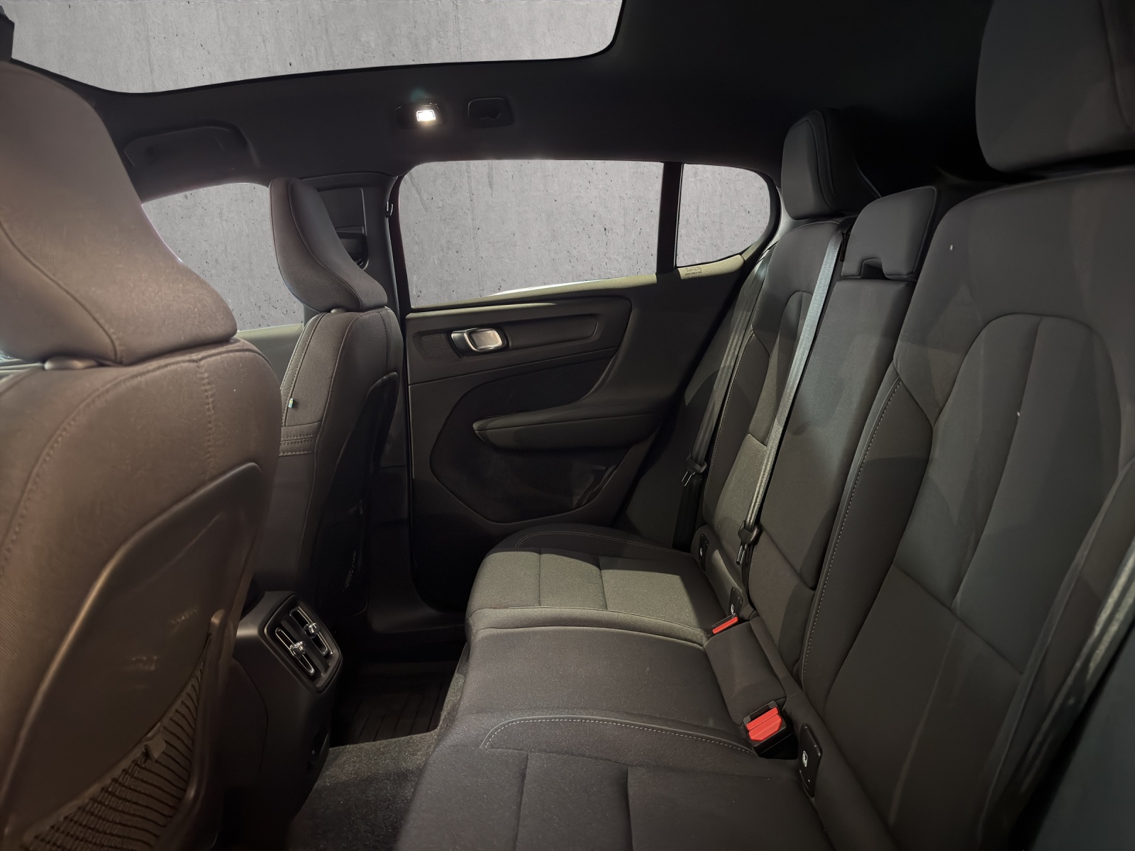 VOLVO C40 Recharge P6 Pure Electric Core-image-12