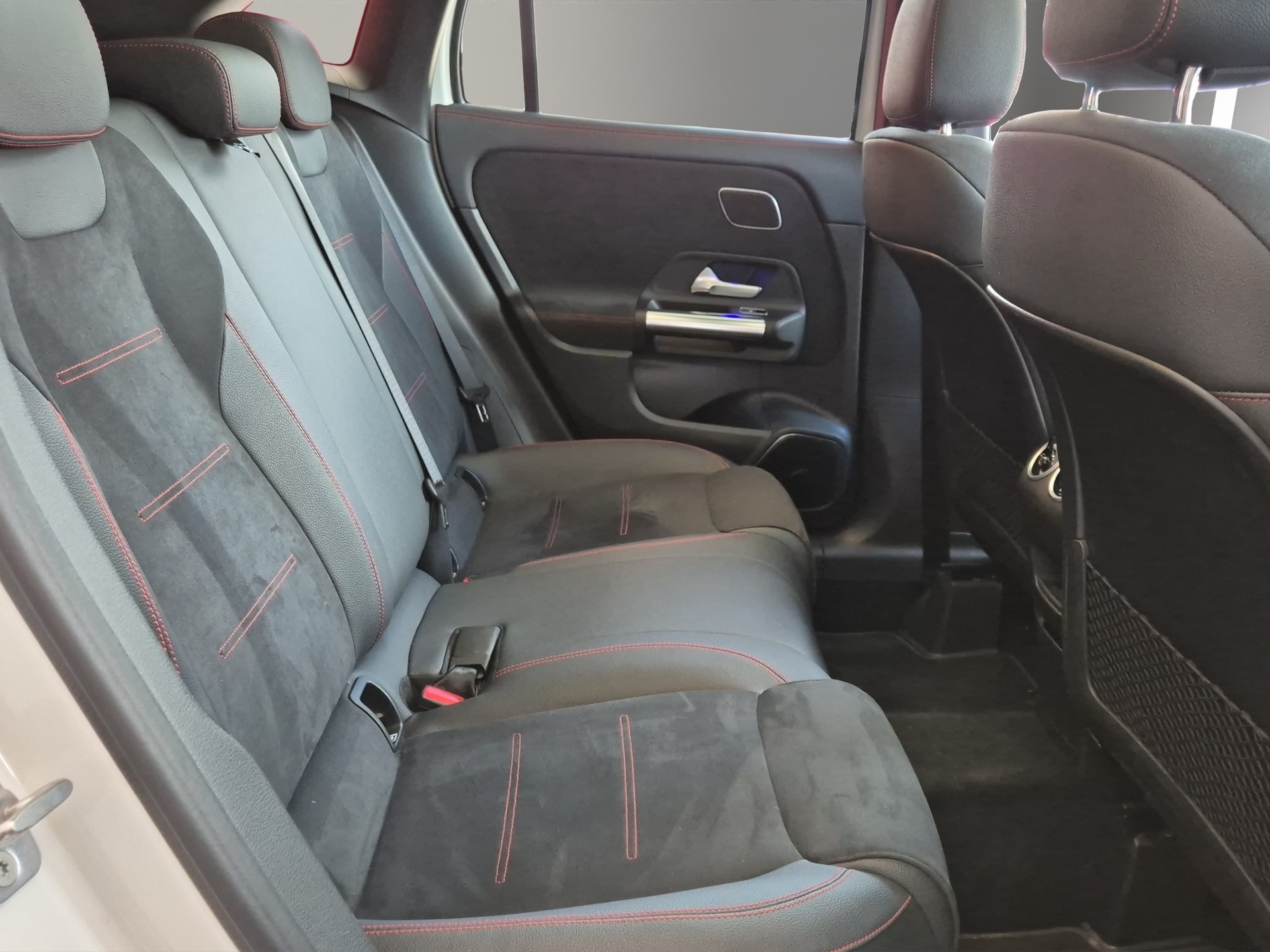 MERCEDES-BENZ GLA 250 e EQ Star 8G-DCT LEASING à partir de CHF 499.-/mois-image-14