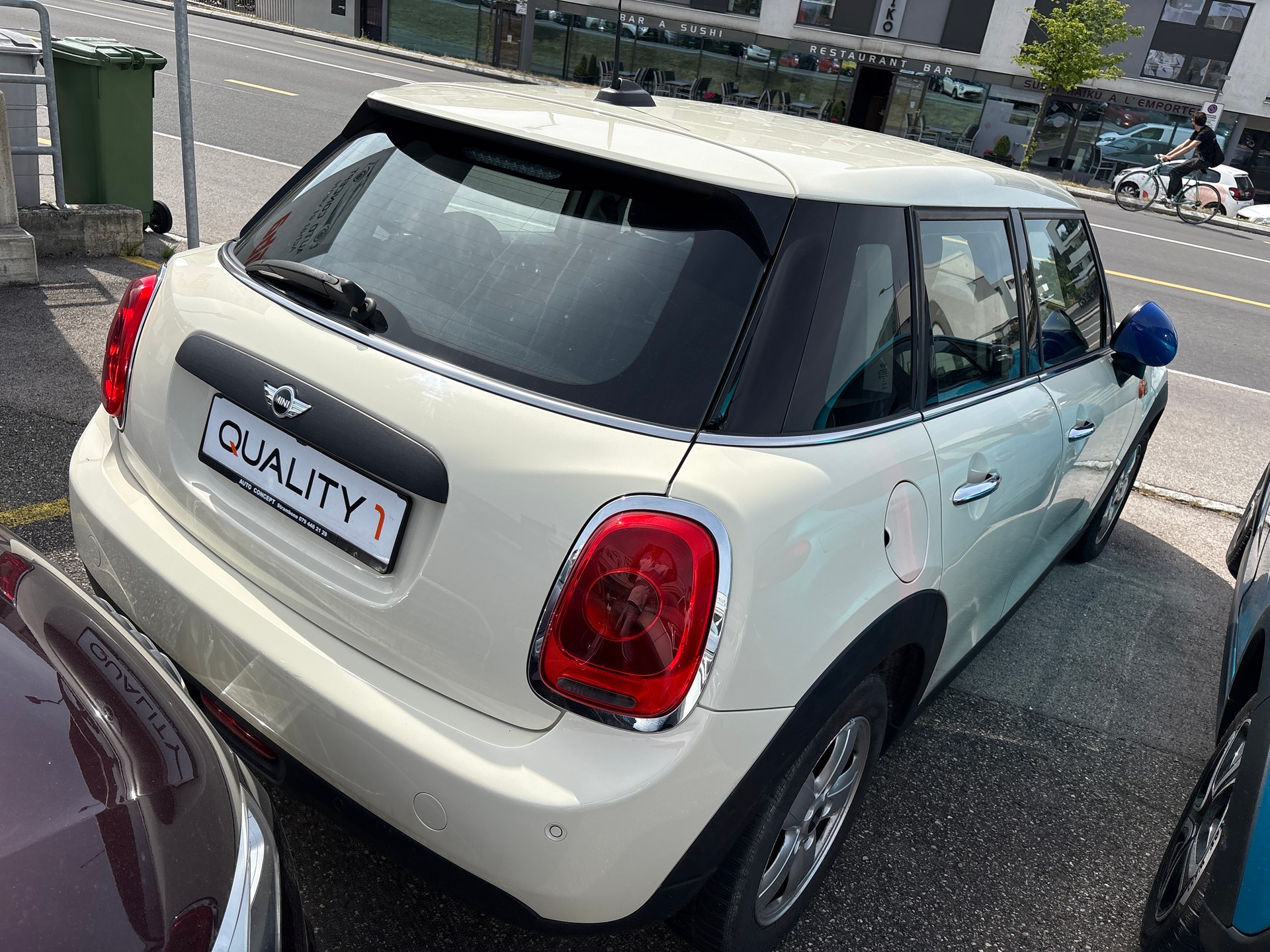 MINI One Steptronic-image-3