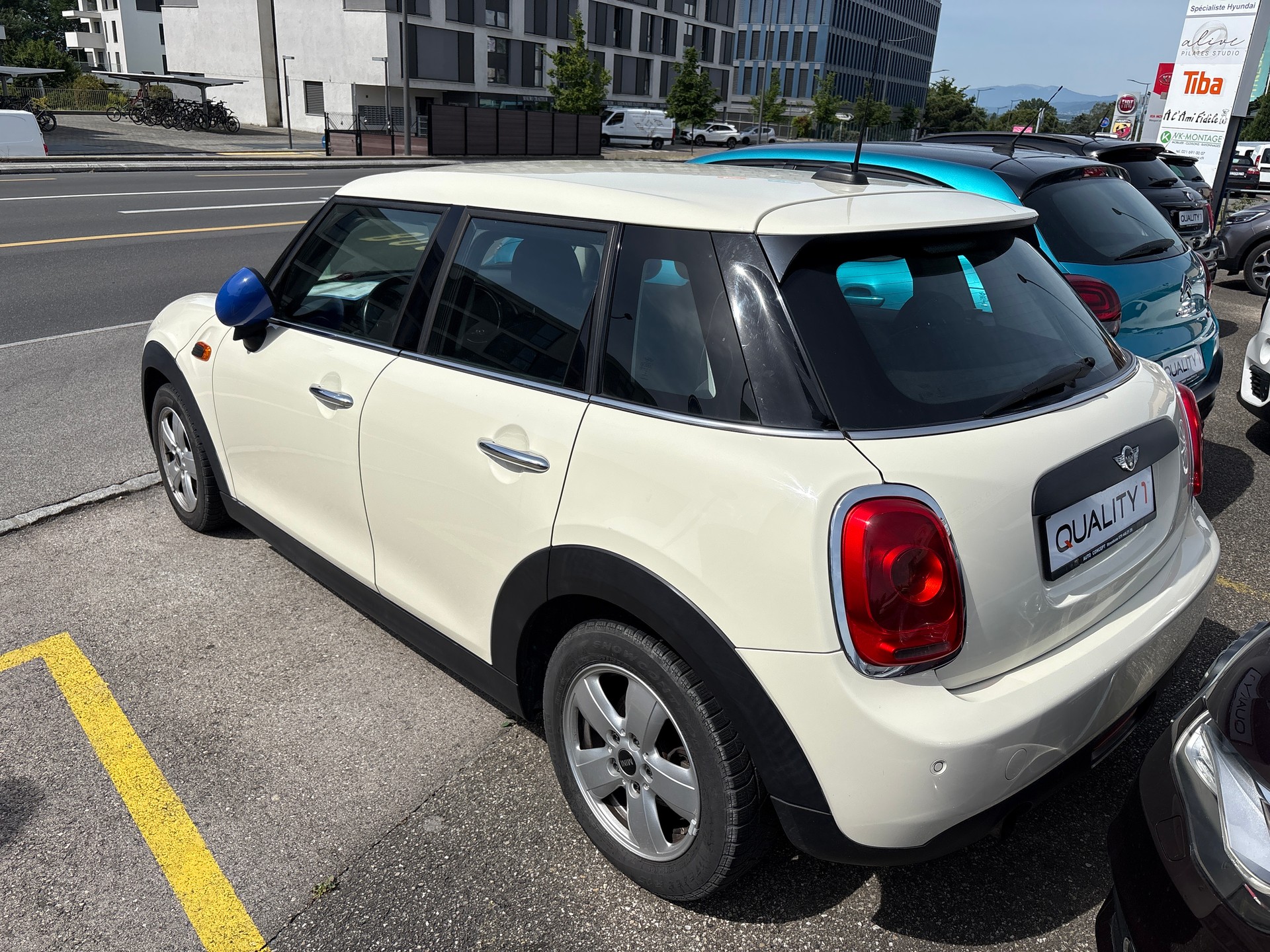 MINI One Steptronic-image-2