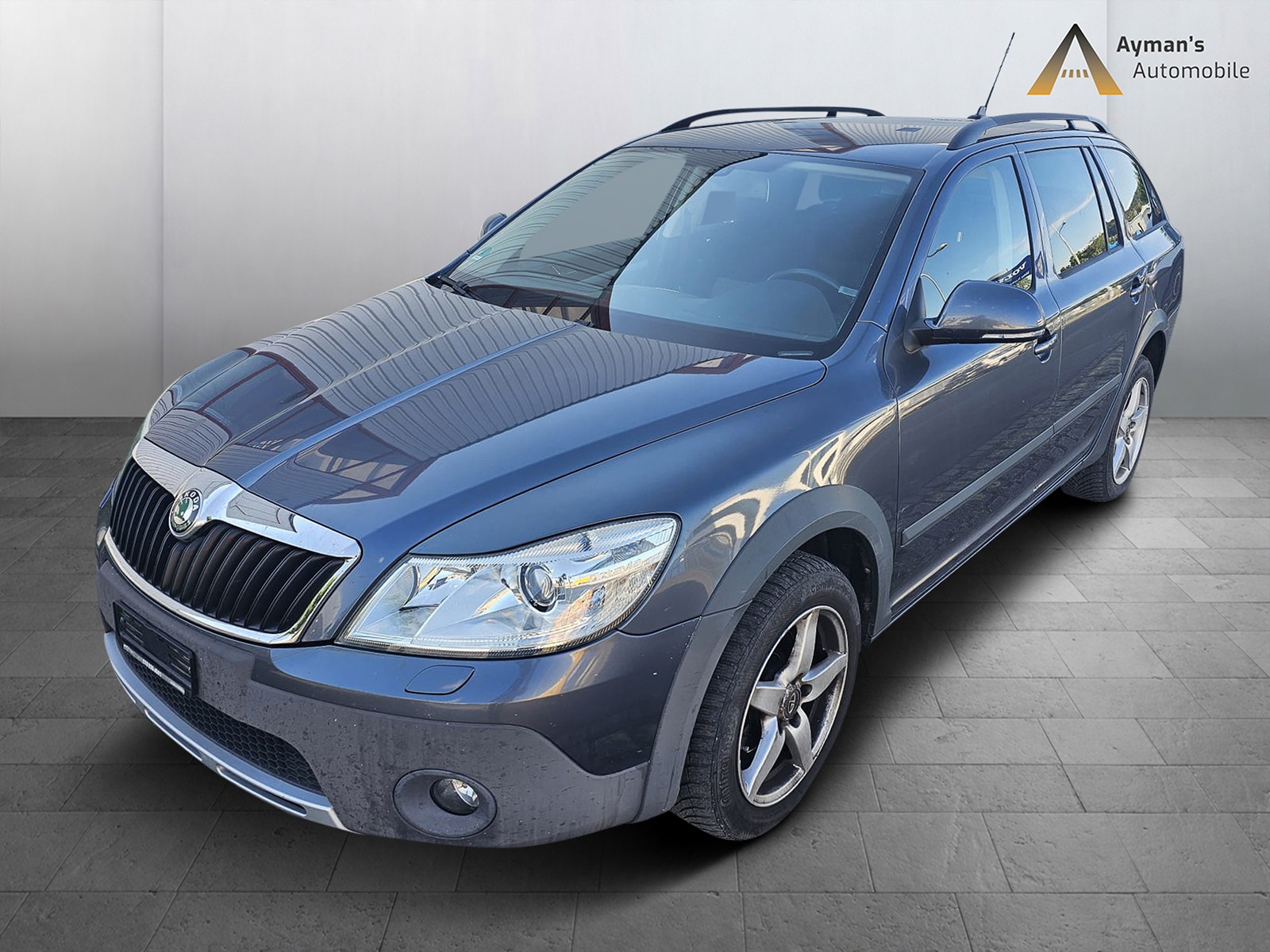 SKODA Octavia Combi 1.8 TSI Scout 4x4-image-1