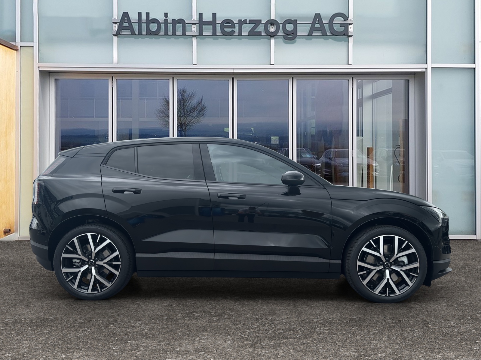VOLVO EX30 E60 Twin Ultra Performance AWD-image-4